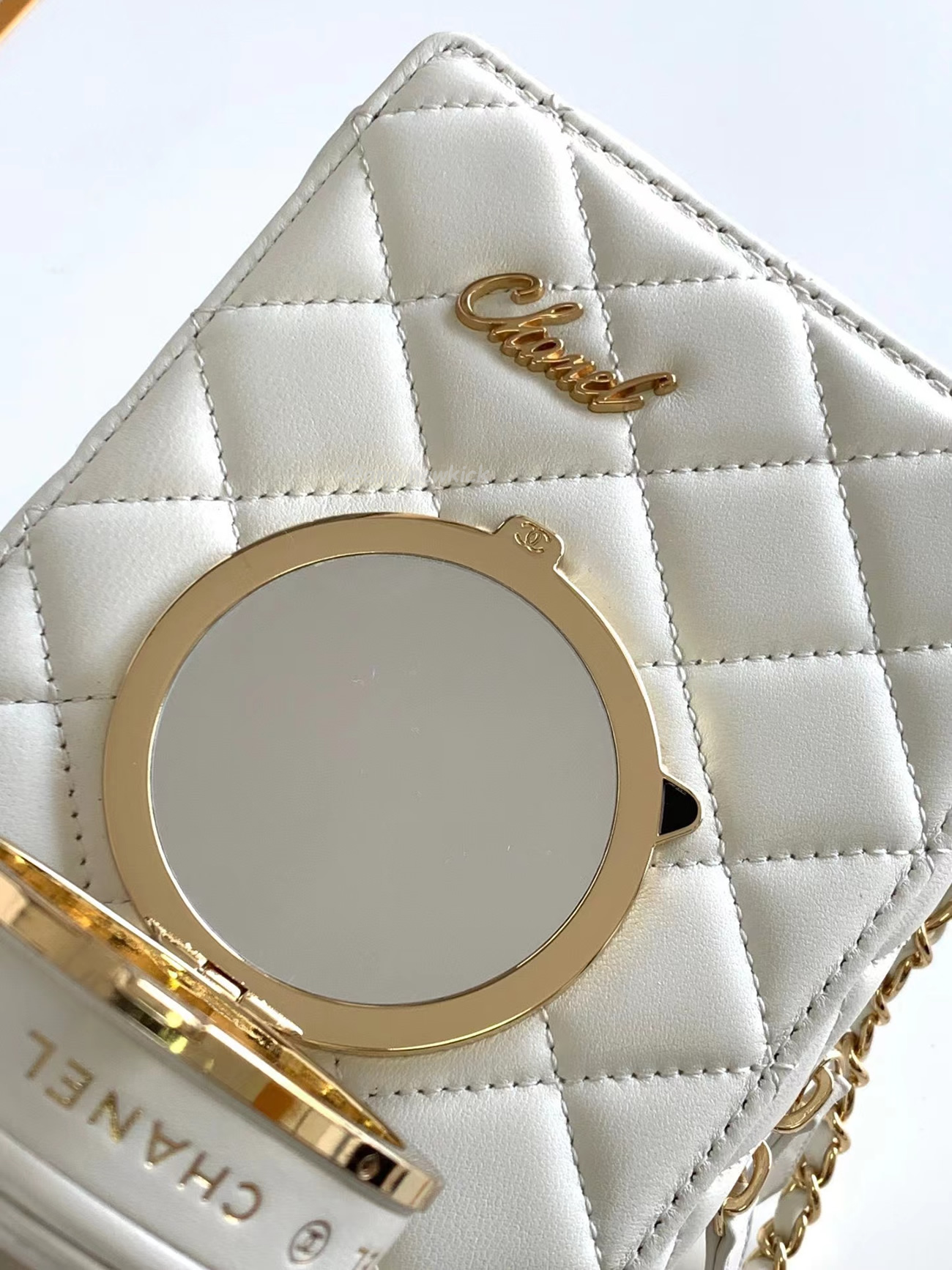 Chanel Camera Bag Lambskin White As4817 B16255 10601 (9) - www.kitistry.com Chanel Camera Bag Lambskin White As4817 B16255 10601 (9) - www.kitistry.com