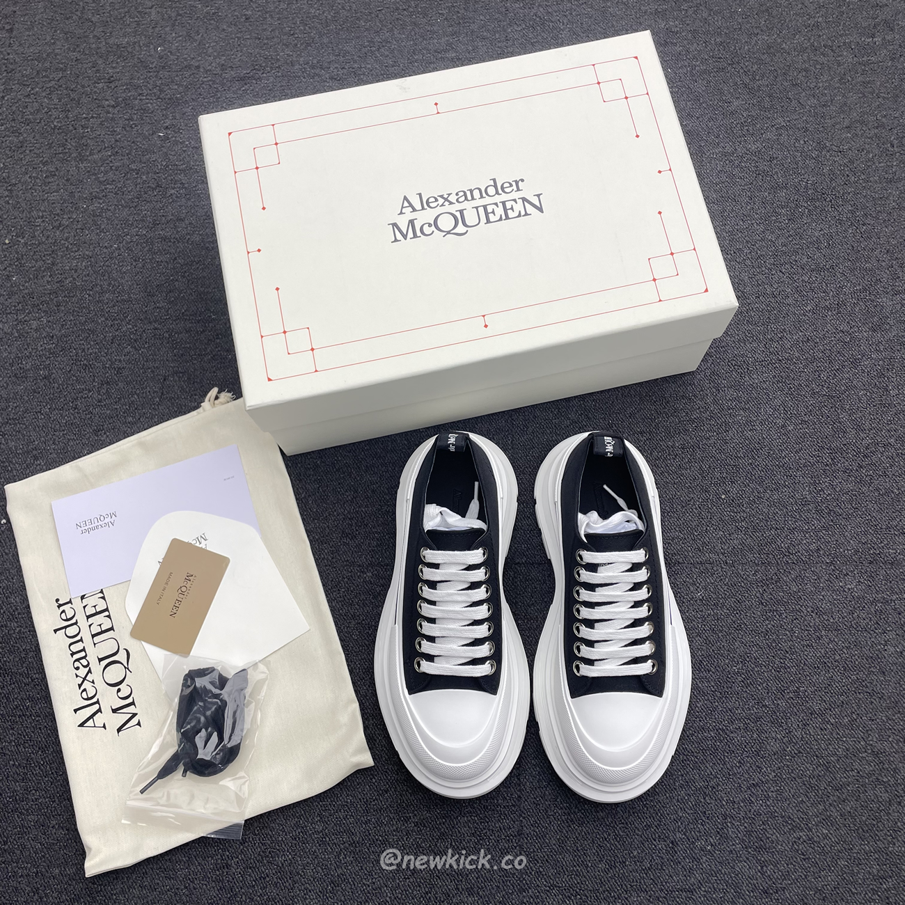 Alexander Mcqueen Tread Slick Low Lace Up Black White (12) - www.kitistry.com Alexander Mcqueen Tread Slick Low Lace Up Black White (12) - www.kitistry.com
