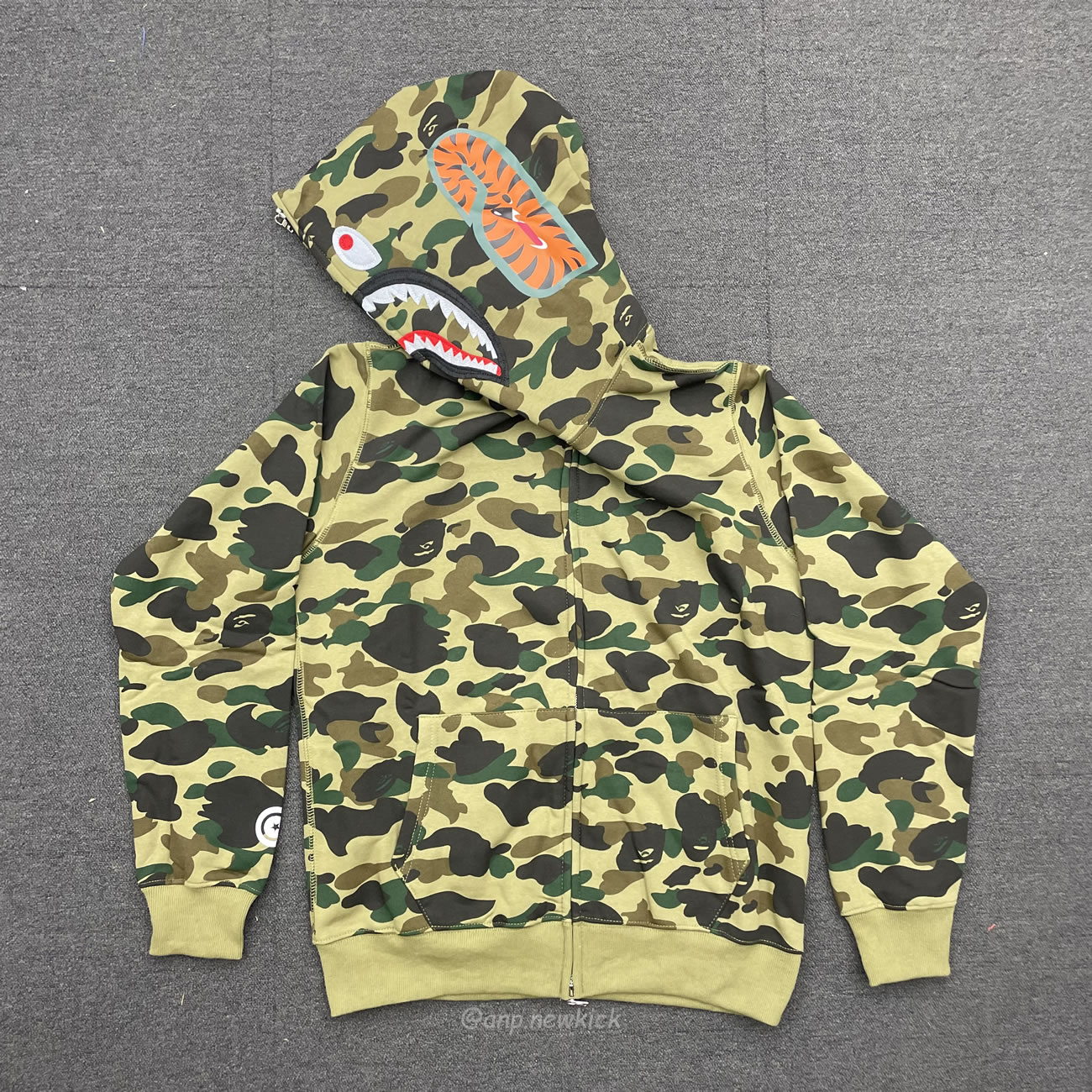 Bape Ladies 1st Camo Boa Shark Hoodie Green (3) - www.kitistry.com Bape Ladies 1st Camo Boa Shark Hoodie Green (3) - www.kitistry.com
