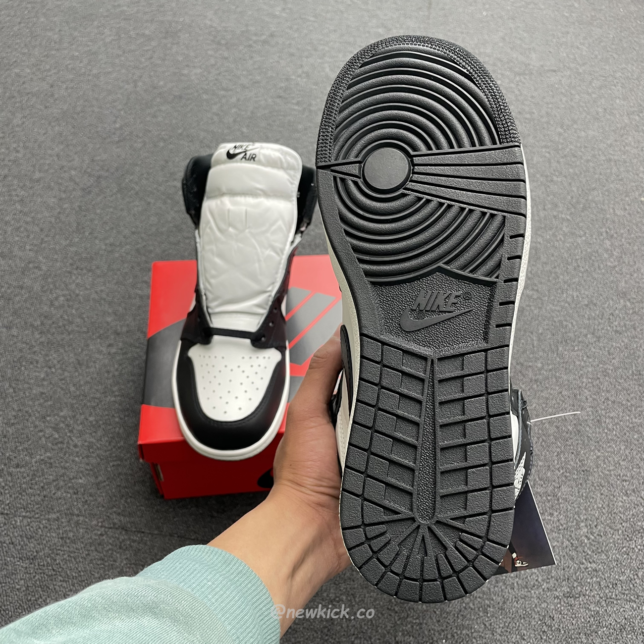 Air Jordan 1 Retro High 85 Black White 2023 Bq4422 001 (10) - www.kitistry.com