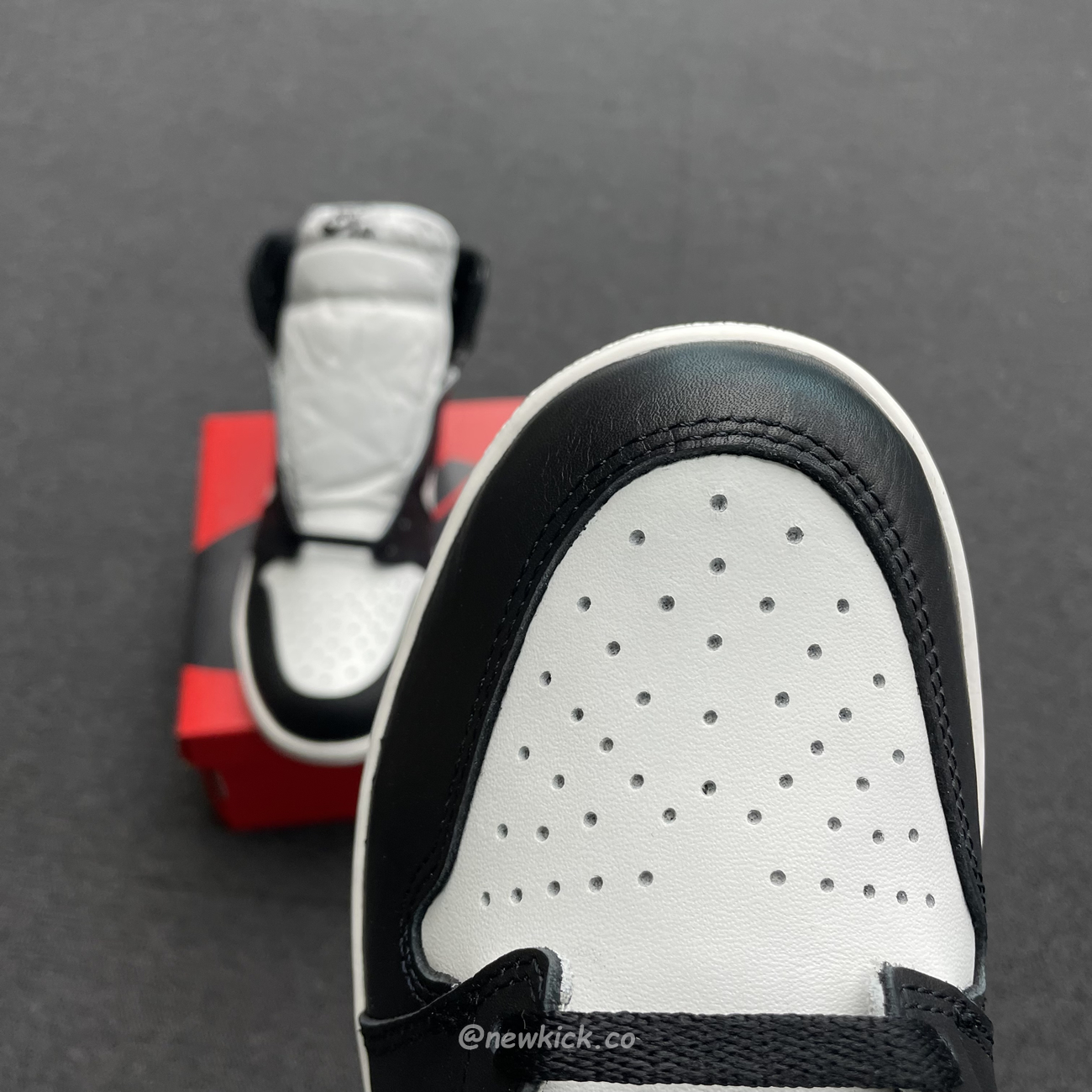 Air Jordan 1 Retro High 85 Black White 2023 Bq4422 001 (3) - www.kitistry.com