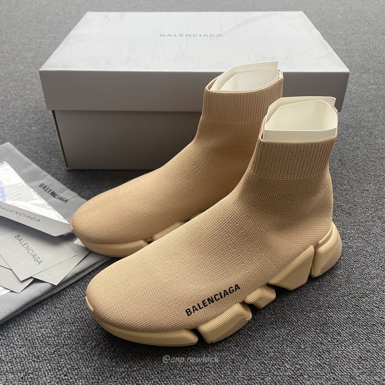 Balenciaga Speed 2.0 Beige Knit Sole Sock Sneakers (8) - www.kitistry.com Balenciaga Speed 2.0 Beige Knit Sole Sock Sneakers (8) - www.kitistry.com