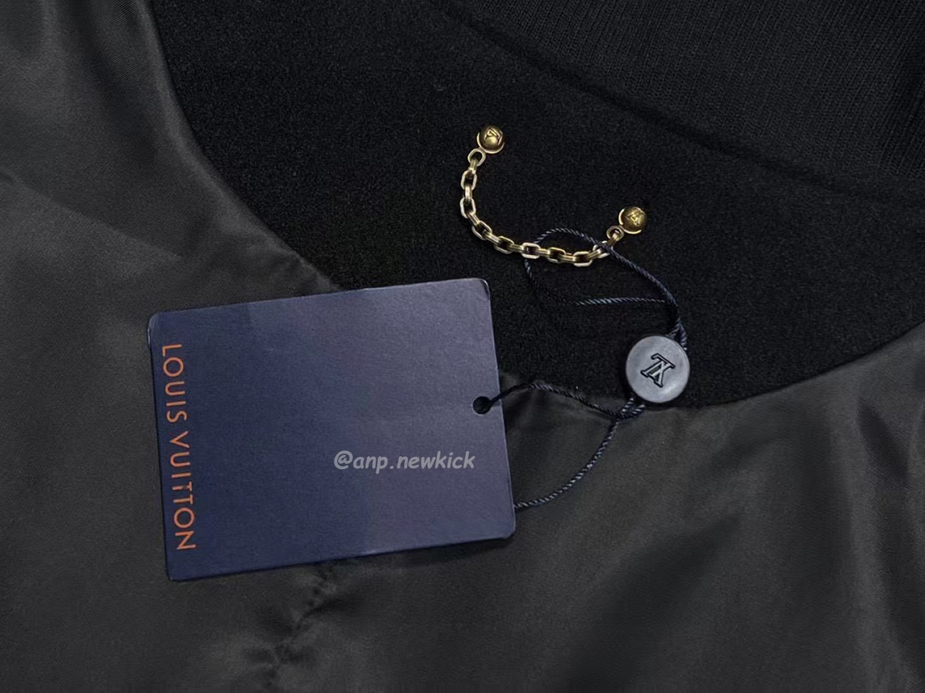 Louis Vuitton Dark Clown Reversible Men Panel Leather Baseball Jersey (7) - www.kitistry.com Louis Vuitton Dark Clown Reversible Men Panel Leather Baseball Jersey (7) - www.kitistry.com