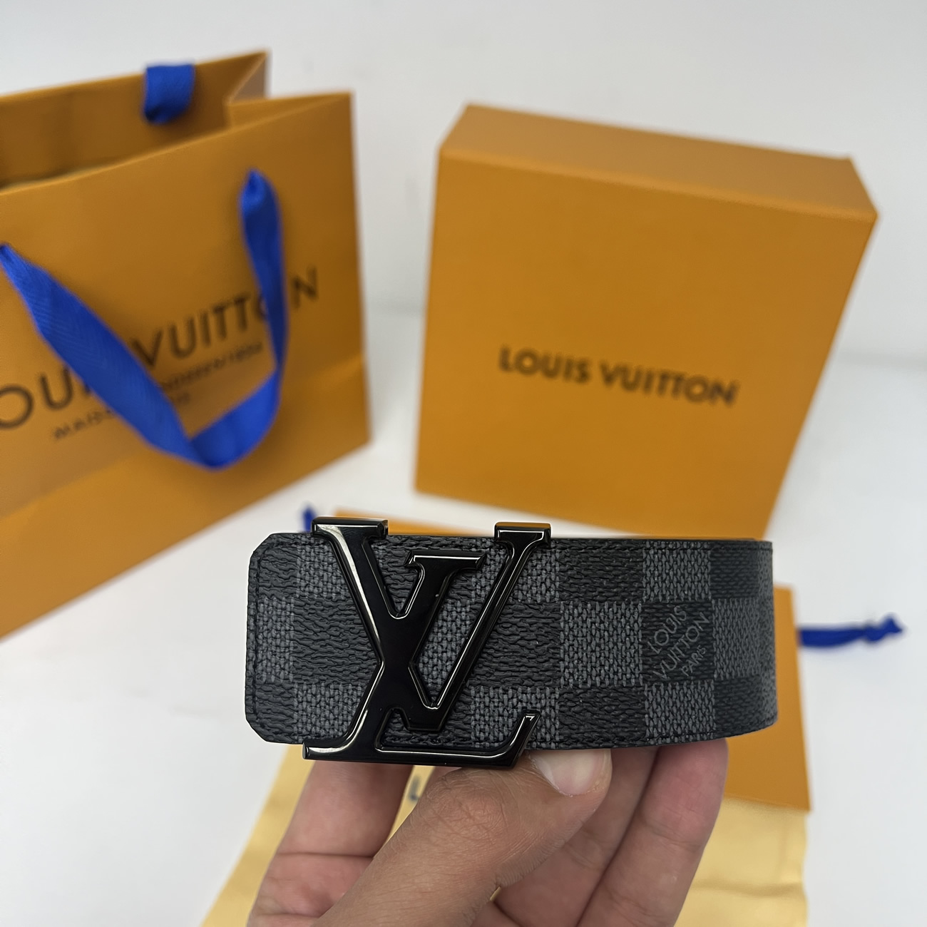 Lv Initiales 95cm 125cm Damier Black Belt (6) - www.kitistry.com Lv Initiales 95cm 125cm Damier Black Belt (6) - www.kitistry.com