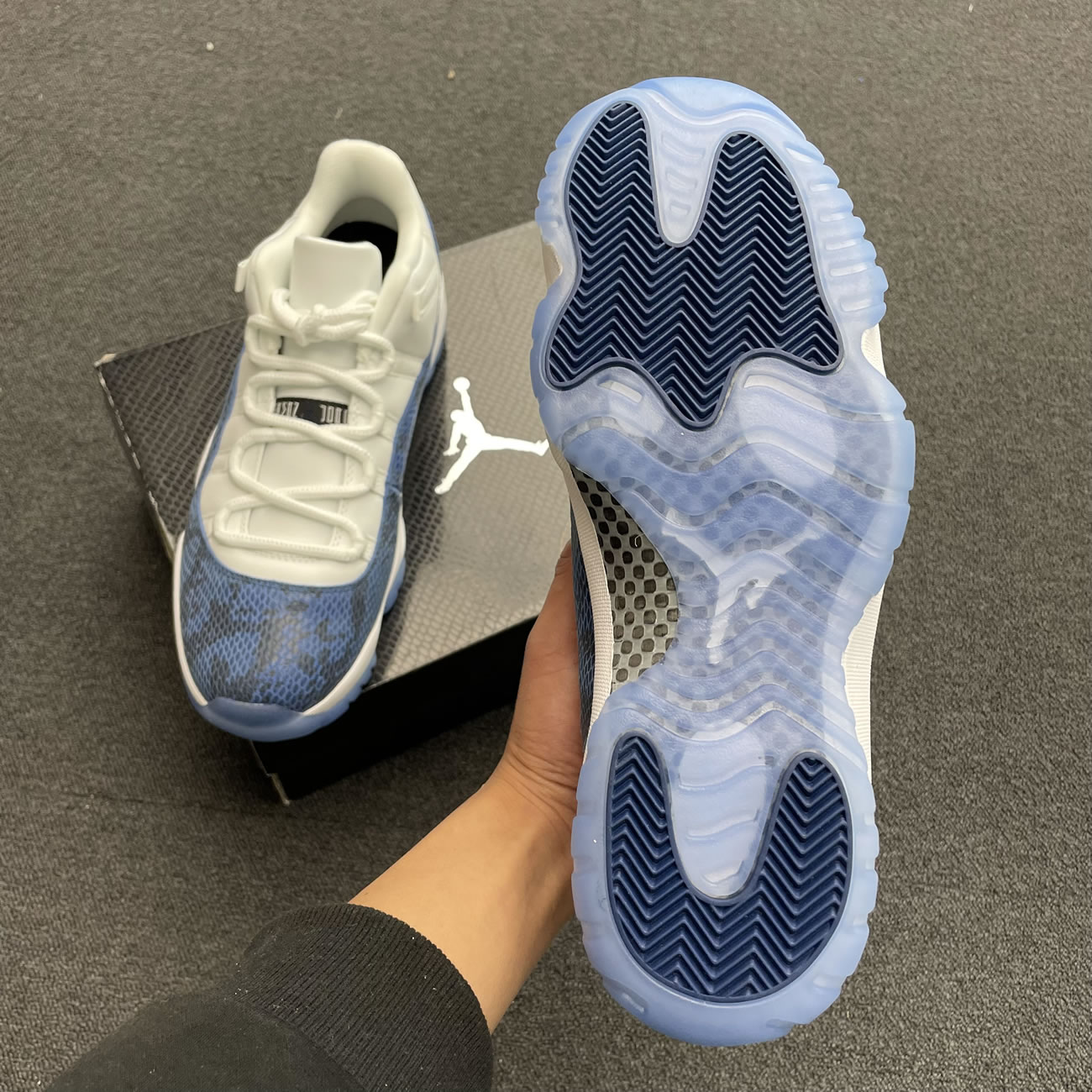 Air Jordan 11 Retro Low Snake Navy Cd6846 102 (9) - www.kitistry.com