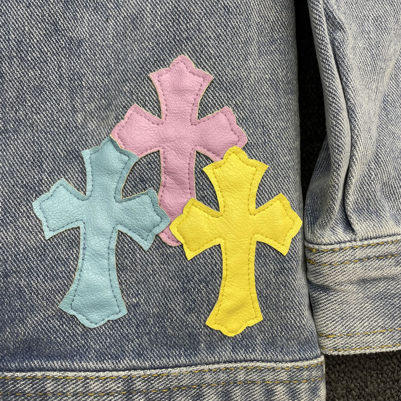 Chrome Hearts Cross Denim (8) - www.kitistry.com Chrome Hearts Cross Denim (8) - www.kitistry.com
