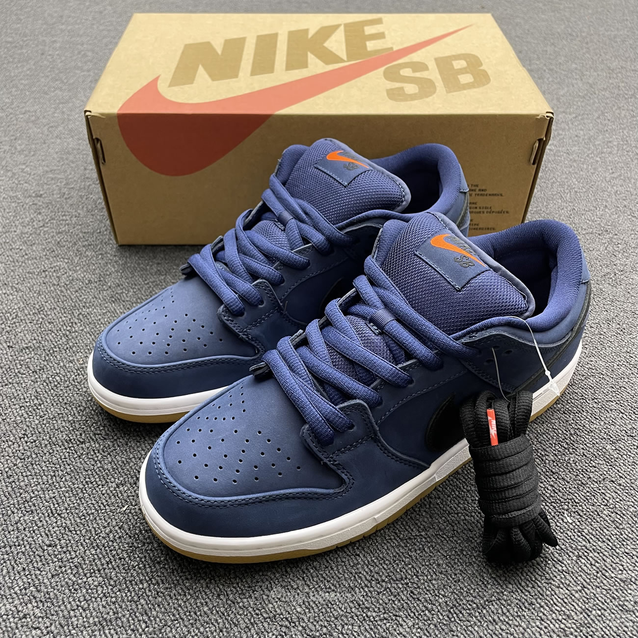 Nike Sb Dunk Low Navy Black Gum Cw7463 401 (9) - www.kitistry.com Nike Sb Dunk Low Navy Black Gum Cw7463 401 (9) - www.kitistry.com
