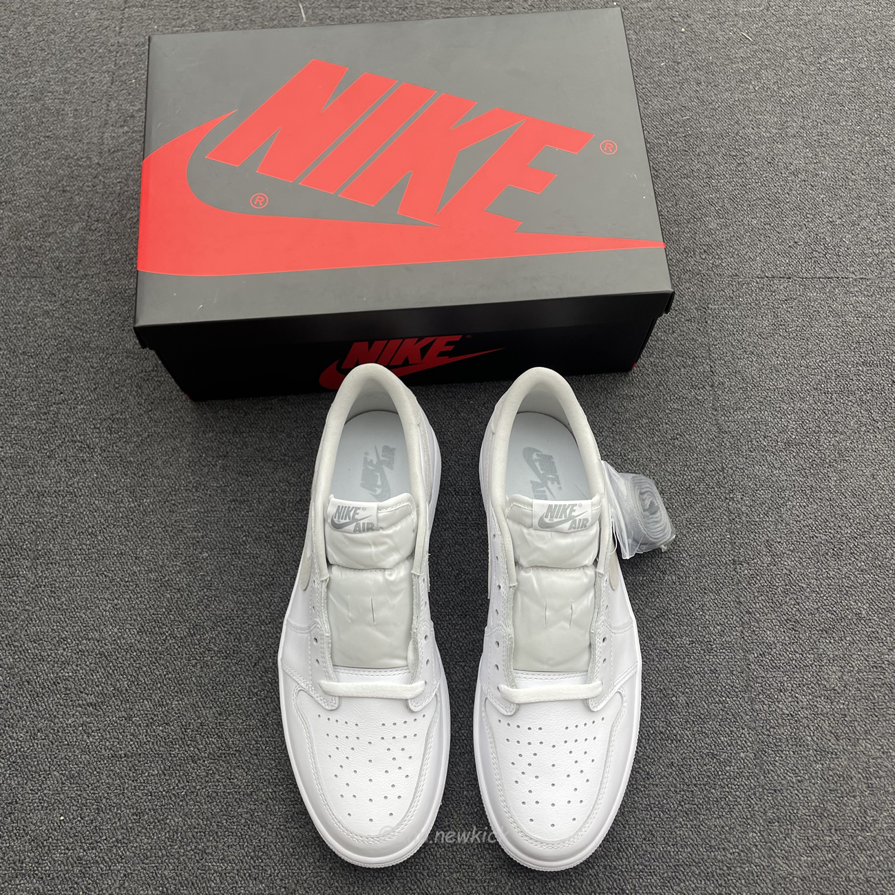 Air Jordan 1 Low Og Neutral Grey Cz0790 100 (13) - www.kitistry.com Air Jordan 1 Low Og Neutral Grey Cz0790 100 (13) - www.kitistry.com