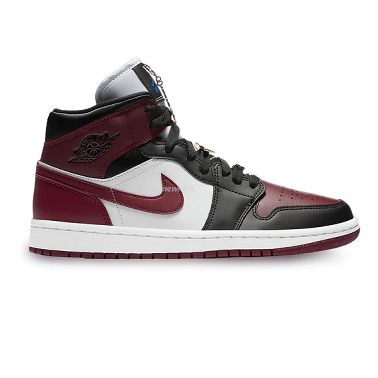 Air Jordan 1 Mid Se Black Dark Beetroot Womens Cz4385 016 (11) - www.kitistry.com Air Jordan 1 Mid Se Black Dark Beetroot Womens Cz4385 016 (11) - www.kitistry.com