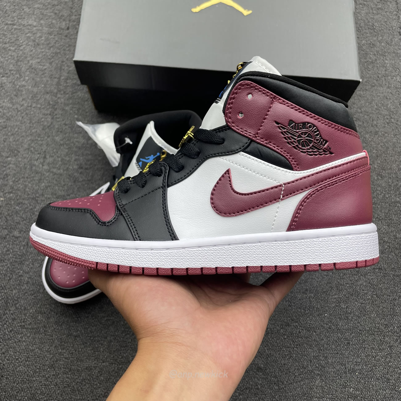 Air Jordan 1 Mid Se Black Dark Beetroot Womens Cz4385 016 (8) - www.kitistry.com Air Jordan 1 Mid Se Black Dark Beetroot Womens Cz4385 016 (8) - www.kitistry.com