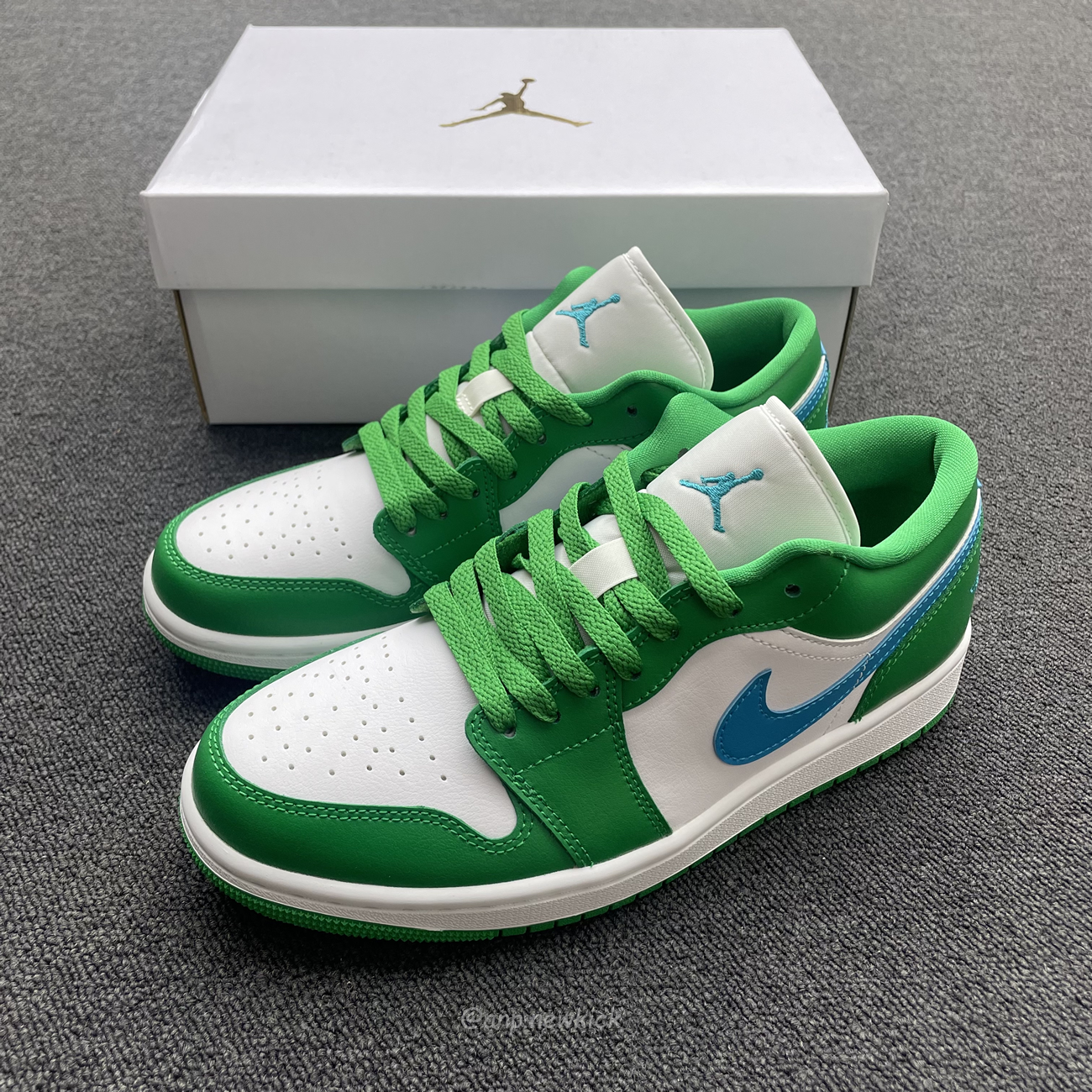 Air Jordan 1 Low Lucky Green Aquatone Dc0774 304 (7) - www.kitistry.com Air Jordan 1 Low Lucky Green Aquatone Dc0774 304 (7) - www.kitistry.com