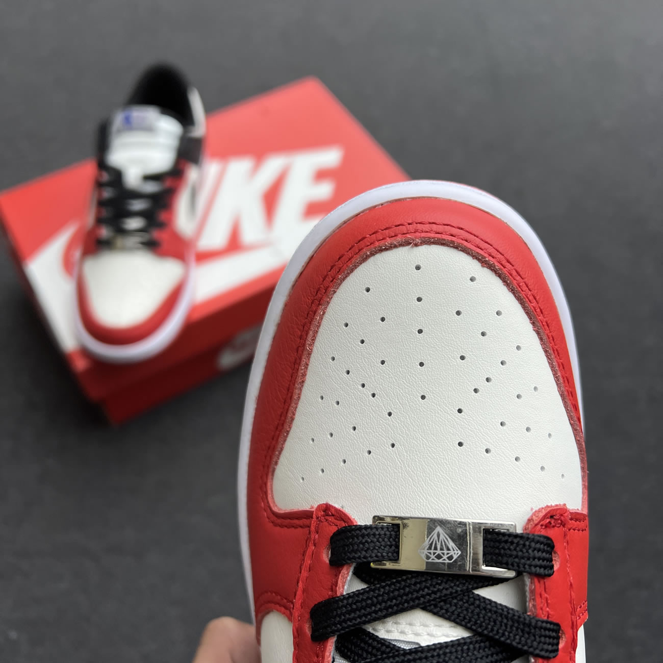Nike Dunk Low Emb Nba 75th Anniversary Chicago Dd3363 100 (9) - www.kitistry.com Nike Dunk Low Emb Nba 75th Anniversary Chicago Dd3363 100 (9) - www.kitistry.com
