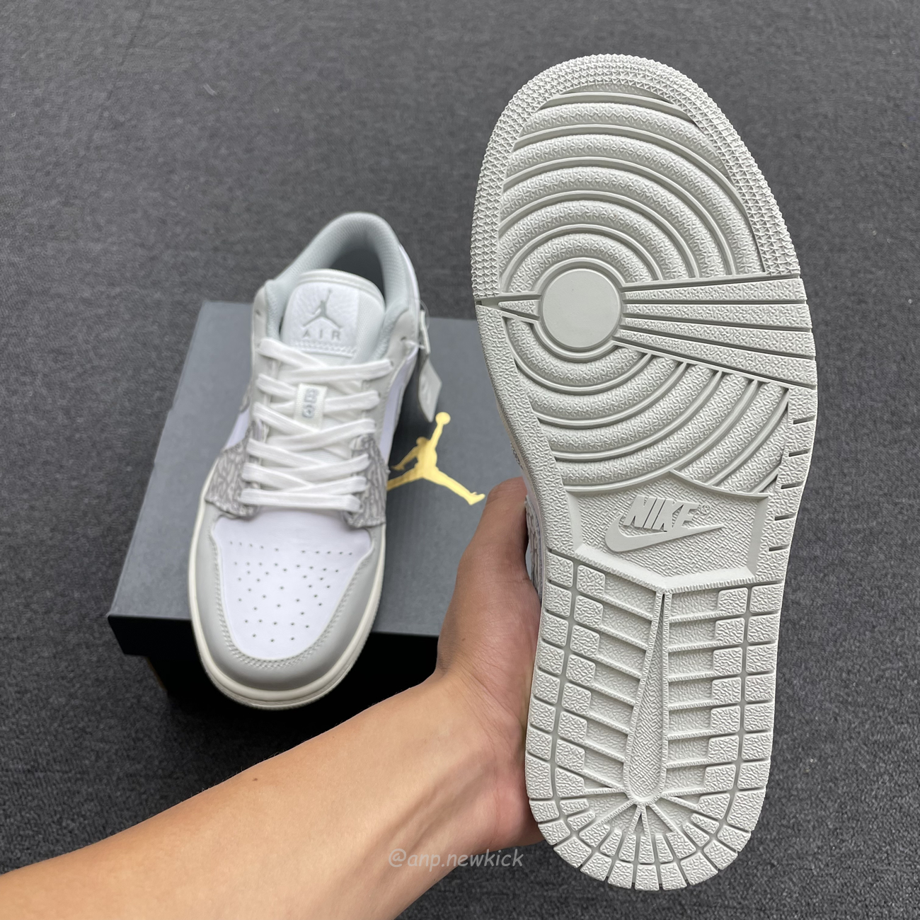Air Jordan 1 Low Prm Smoke Grey Elephant Dh4269 100 (2) - www.kitistry.com Air Jordan 1 Low Prm Smoke Grey Elephant Dh4269 100 (2) - www.kitistry.com