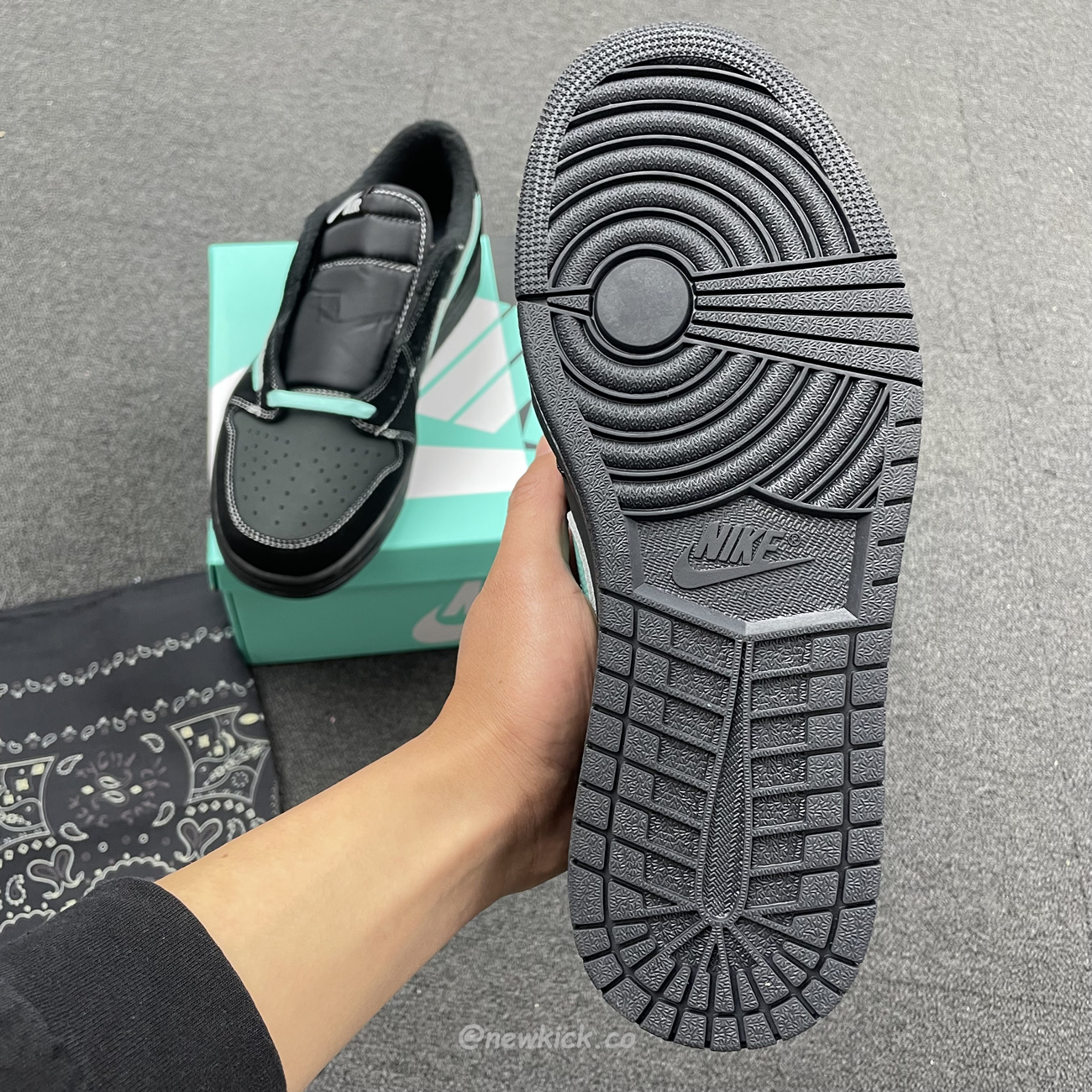 Air Jordan 1 Low Dazzles With Tiffany Cus Travis Dm7866 311 (2) - www.kitistry.com