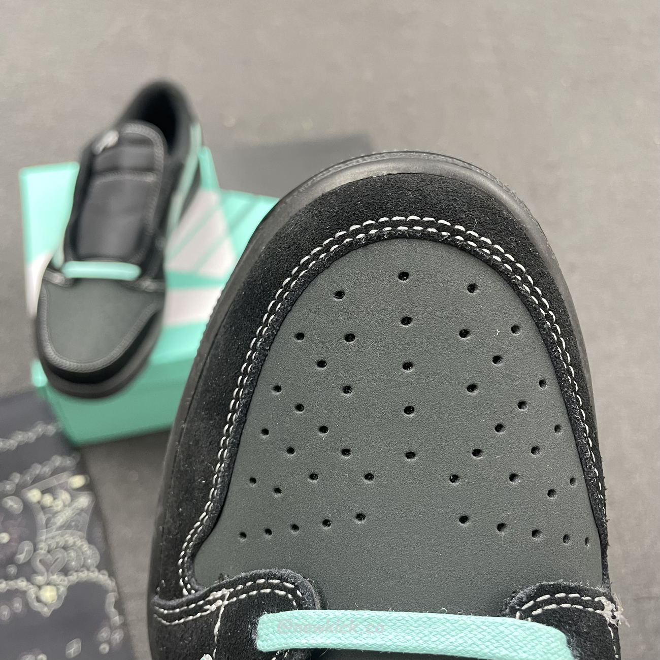 Air Jordan 1 Low Dazzles With Tiffany Cus Travis Dm7866 311 (5) - www.kitistry.com