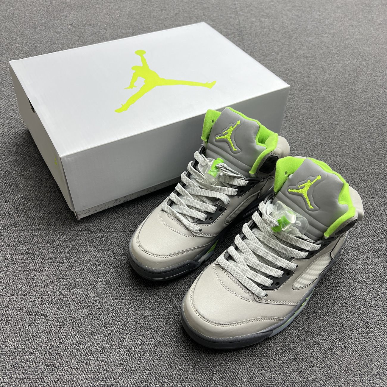 Air Jordan 5 Retro Green Bean 2022 Dm9014 003 (9) - www.kitistry.com Air Jordan 5 Retro Green Bean 2022 Dm9014 003 (9) - www.kitistry.com