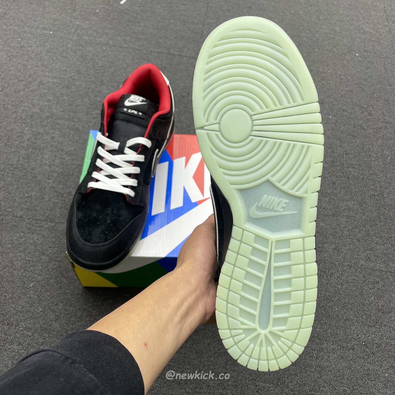 Nike Dunk Low Lpl League Of Legends Do2327 011 (10) - www.kitistry.com