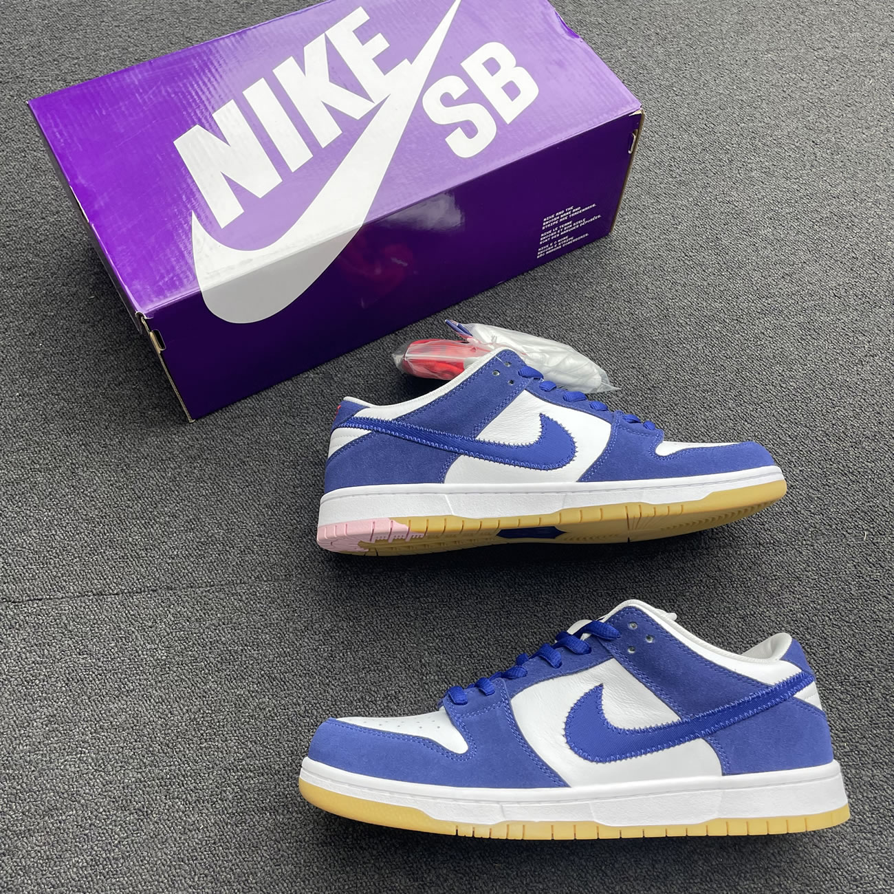 Nike Sb Dunk Low Los Angeles Dodgers Do9395 400 (10) - www.kitistry.com