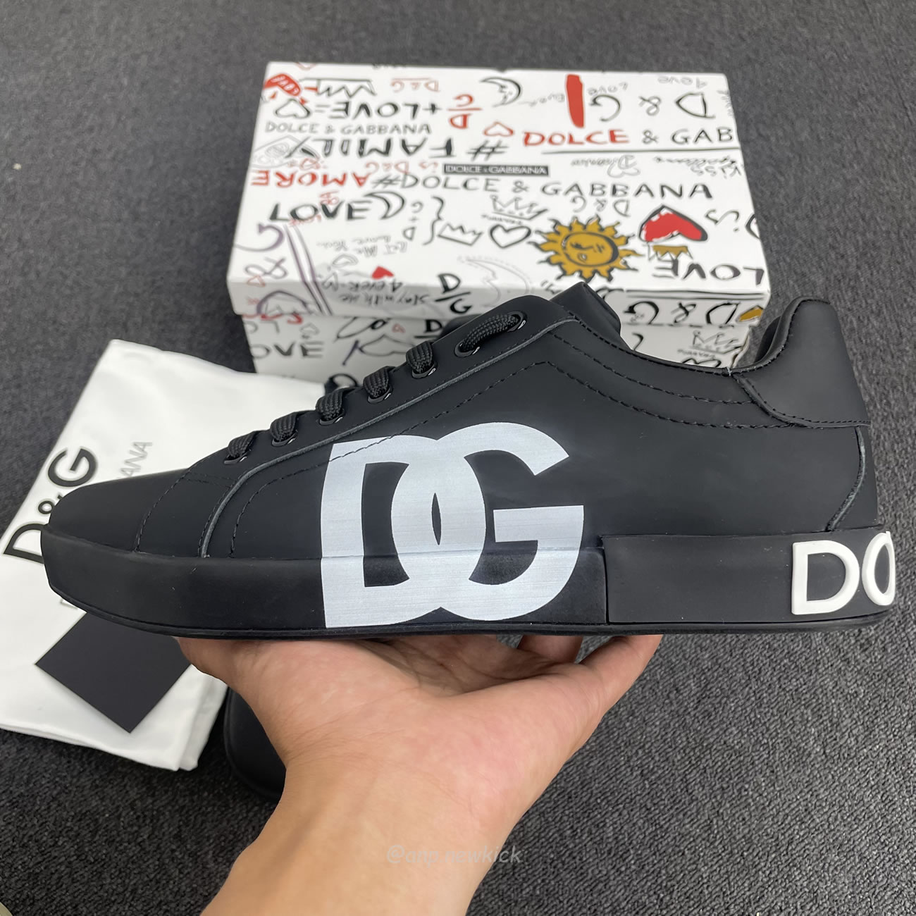 Dolce Gabbana Dg Logo Print Portofino Napa Calf Leather Sneakers (22) - www.kitistry.com Dolce Gabbana Dg Logo Print Portofino Napa Calf Leather Sneakers (22) - www.kitistry.com