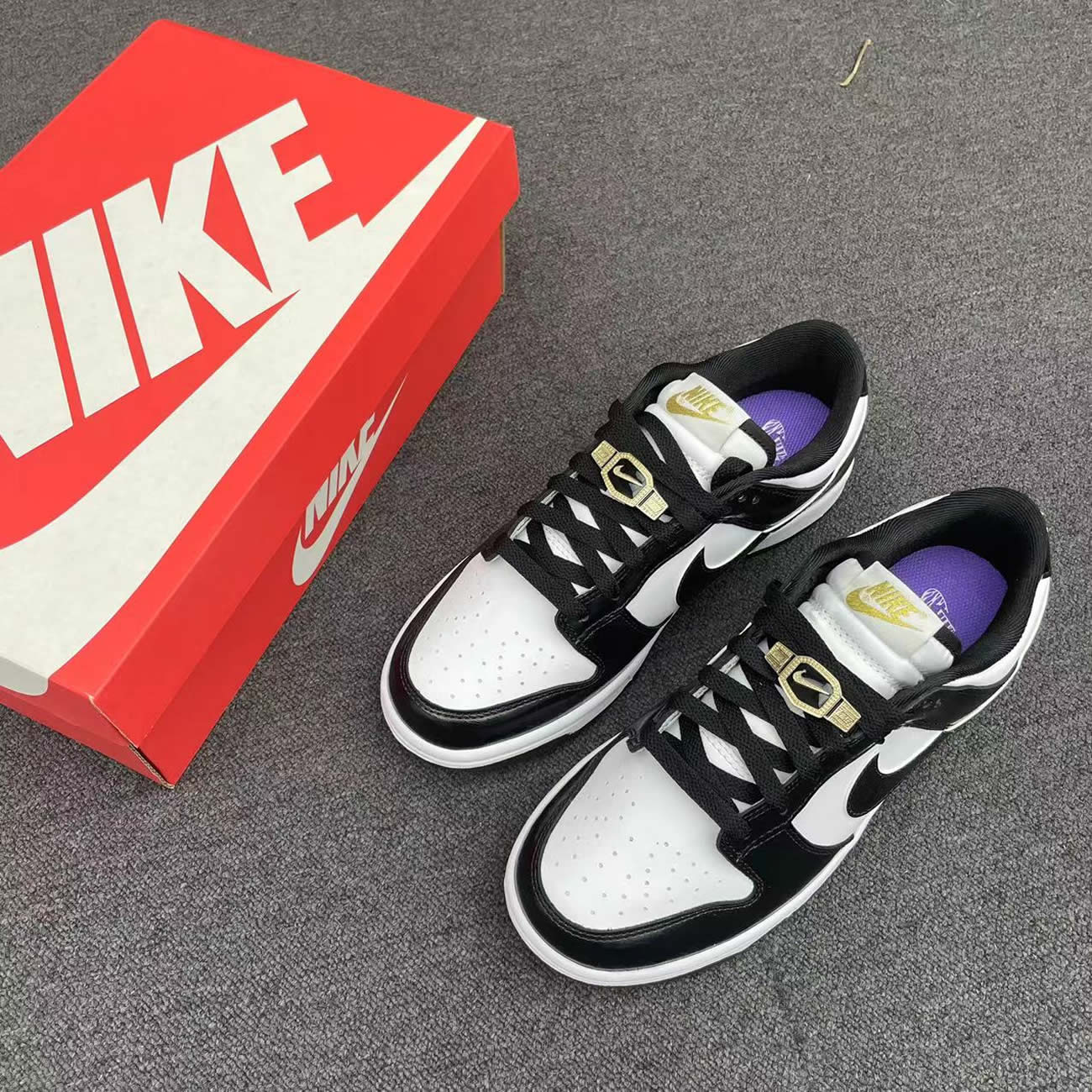 Nike Dunk Low World Champs Black White Dr9511 100 (14) - www.kitistry.com