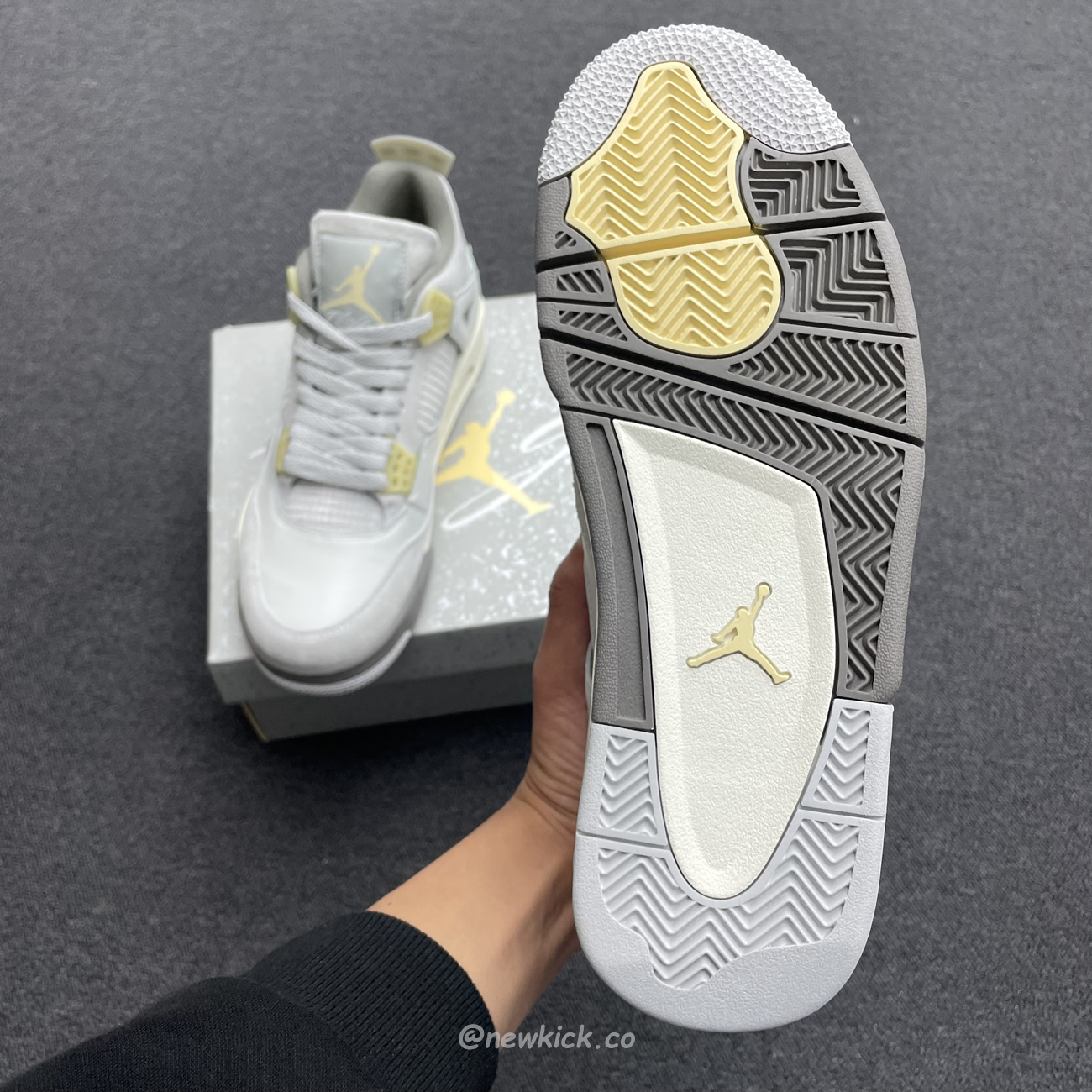 Air Jordan 4 Retro Se Craft Photon Dust Dv3742 021 (8) - www.kitistry.com