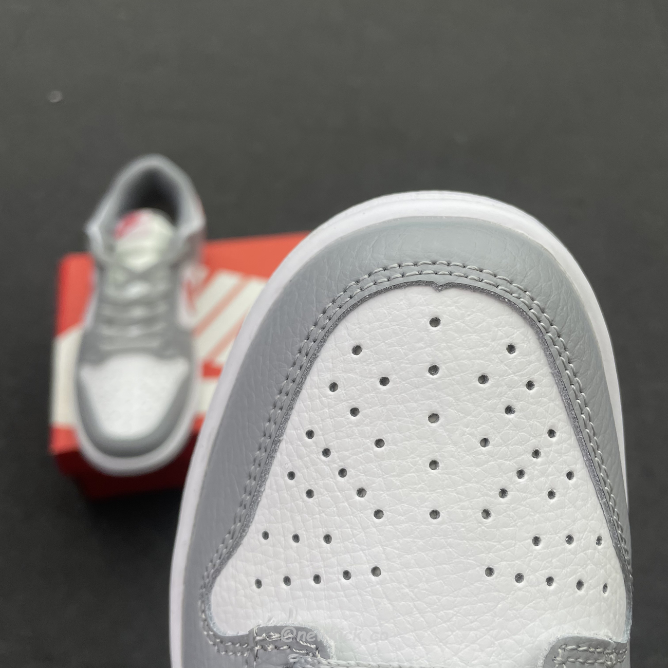 Nike Dunk Low White Wolf Grey University Red Gs Dv7149 001 (10) - www.kitistry.com Nike Dunk Low White Wolf Grey University Red Gs Dv7149 001 (10) - www.kitistry.com