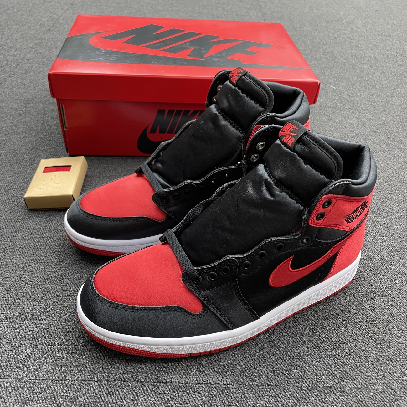Air Jordan 1 Retro High Og Satin Bred Fd4810 061 (6) - www.kitistry.com Air Jordan 1 Retro High Og Satin Bred Fd4810 061 (6) - www.kitistry.com