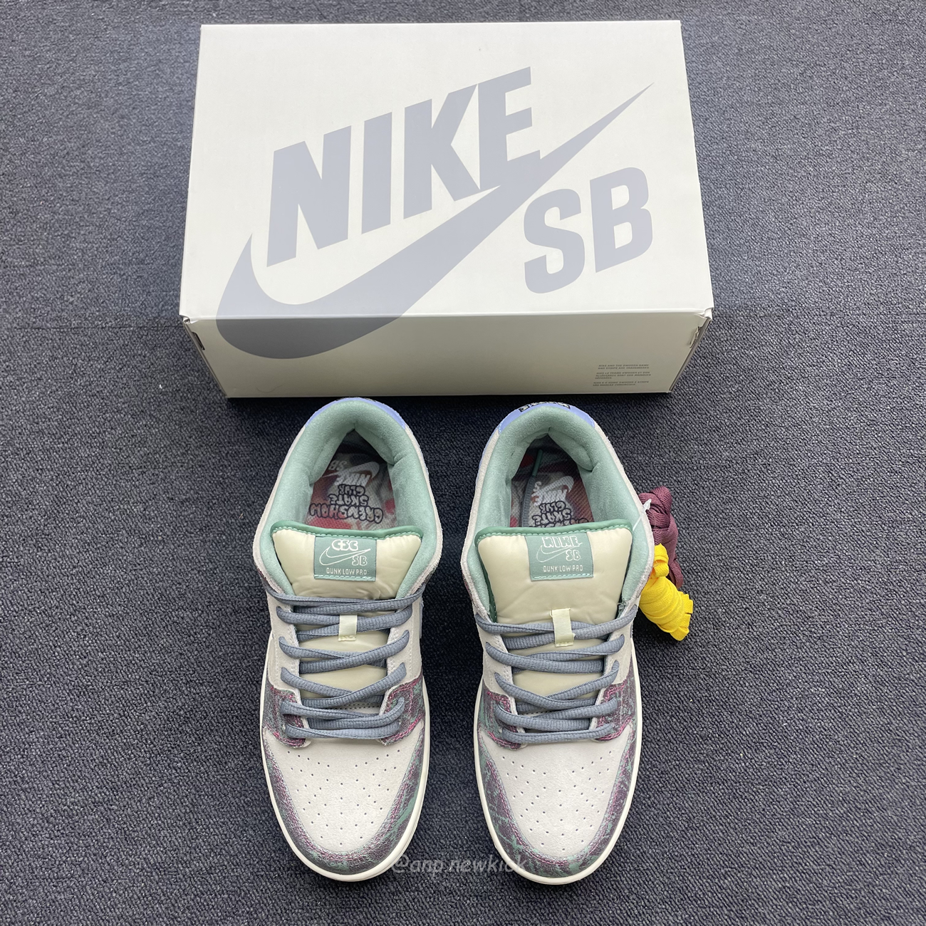 Nike Sb Dunk Low Crenshaw Skate Club Fn4193 100 (31) - www.kitistry.com Nike Sb Dunk Low Crenshaw Skate Club Fn4193 100 (31) - www.kitistry.com