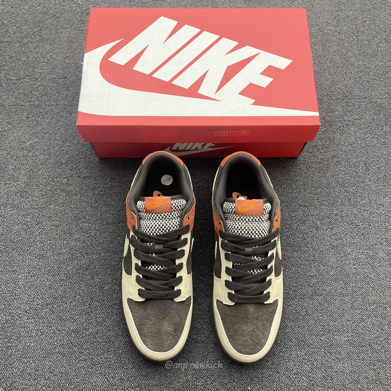 Nike Dunk Low Red Panda Fv0305 200 (7) - www.kitistry.com Nike Dunk Low Red Panda Fv0305 200 (7) - www.kitistry.com