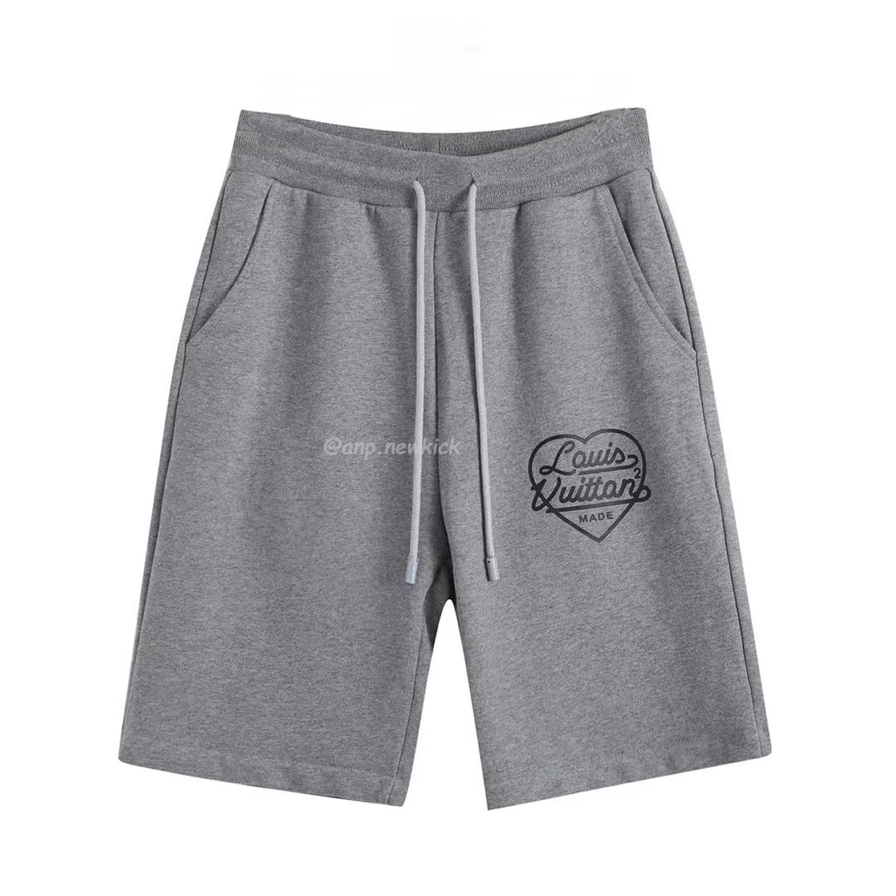 Louis Vuitton X Nigo Printed Heart Short Light Grey Fw21 (1) - www.kitistry.com Louis Vuitton X Nigo Printed Heart Short Light Grey Fw21 (1) - www.kitistry.com