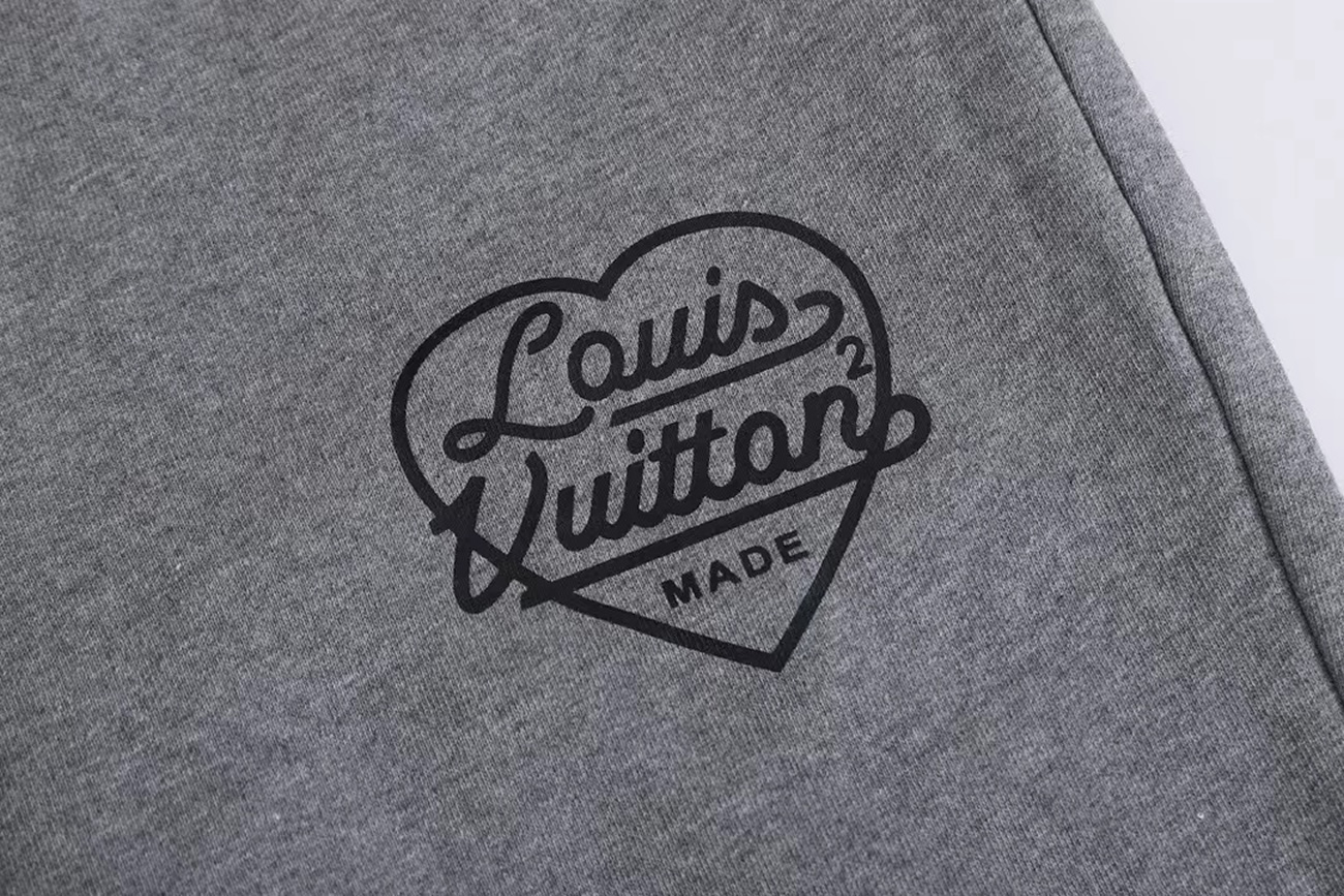 Louis Vuitton X Nigo Printed Heart Short Light Grey Fw21 (5) - www.kitistry.com Louis Vuitton X Nigo Printed Heart Short Light Grey Fw21 (5) - www.kitistry.com