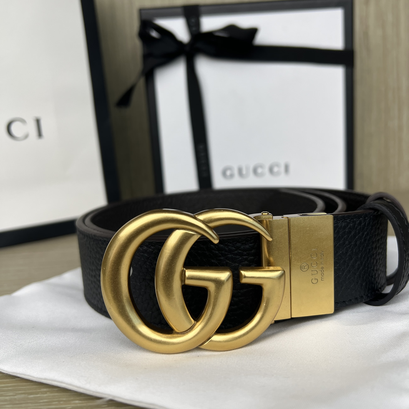 Gucci Double G Logo Full Grain Reversible Belt Leather Black Brown (6) - www.kitistry.com Gucci Double G Logo Full Grain Reversible Belt Leather Black Brown (6) - www.kitistry.com