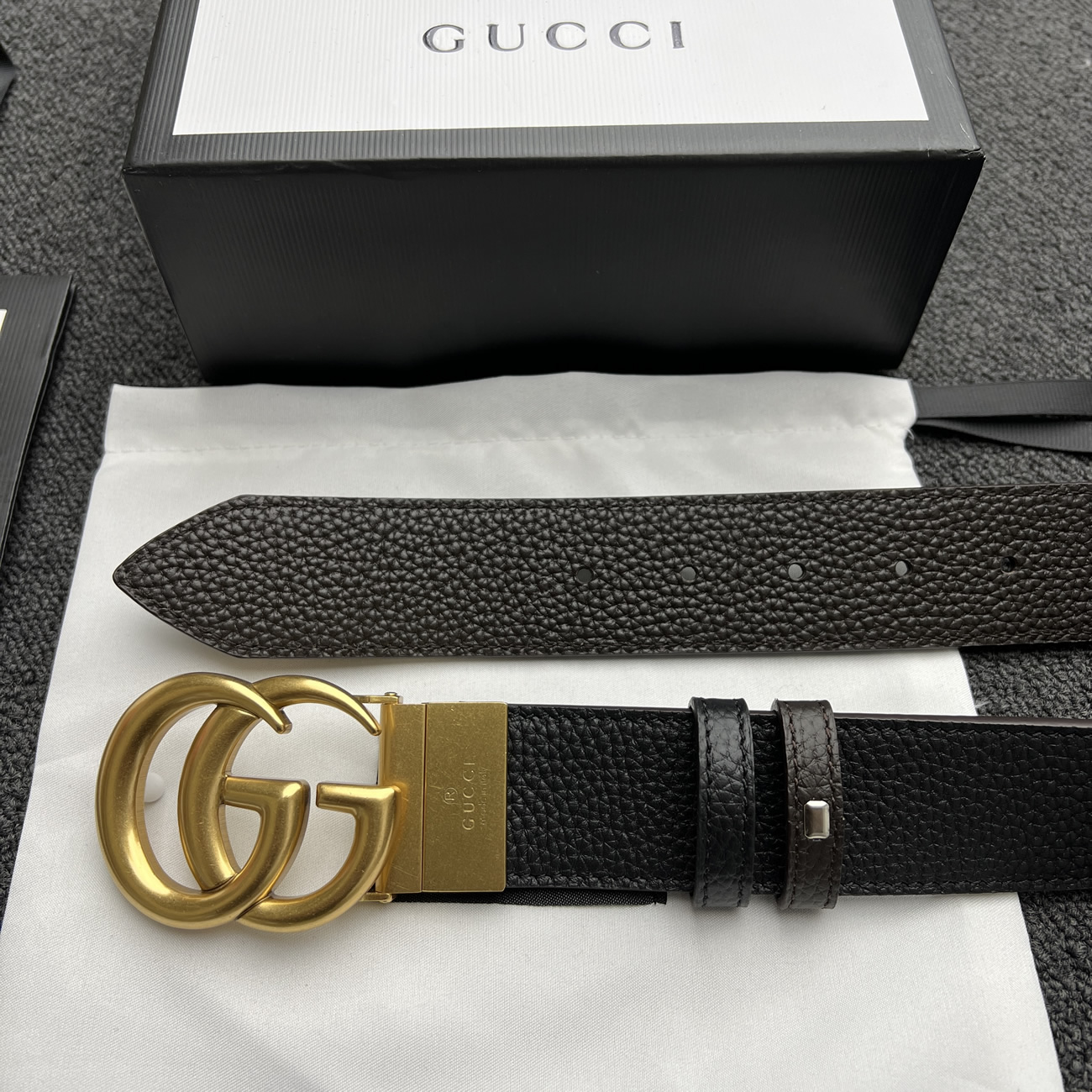 Gucci Double G Logo Full Grain Reversible Belt Leather Black Brown (8) - www.kitistry.com Gucci Double G Logo Full Grain Reversible Belt Leather Black Brown (8) - www.kitistry.com