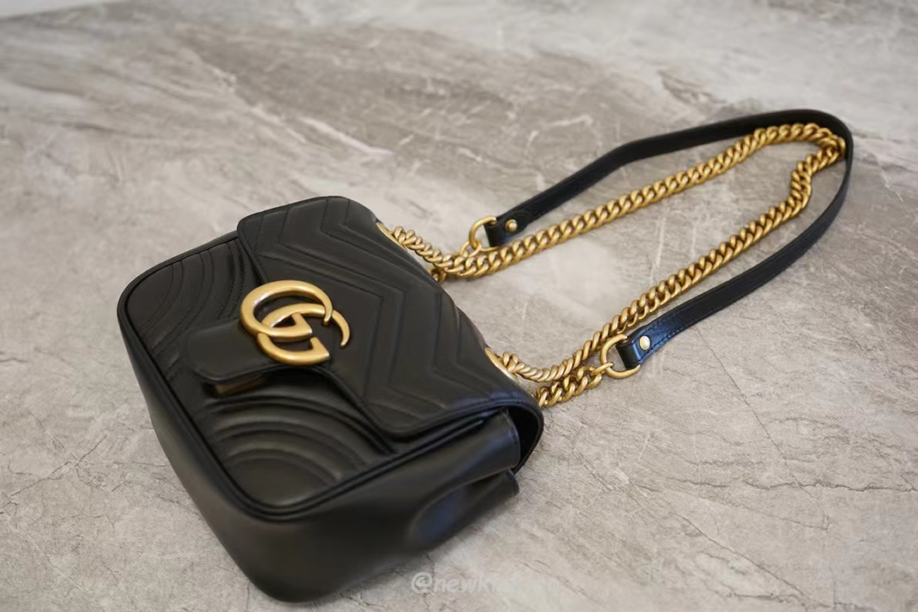 Gucci Gg Marmont Mini Shoulder Bag Matelasse Chevron Black (12) - www.kitistry.com