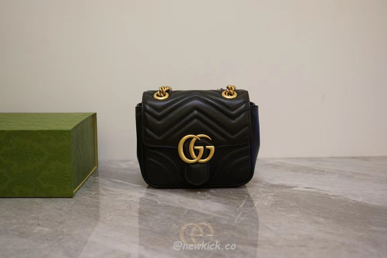 Gucci Gg Marmont Mini Shoulder Bag Matelasse Chevron Black (9) - www.kitistry.com