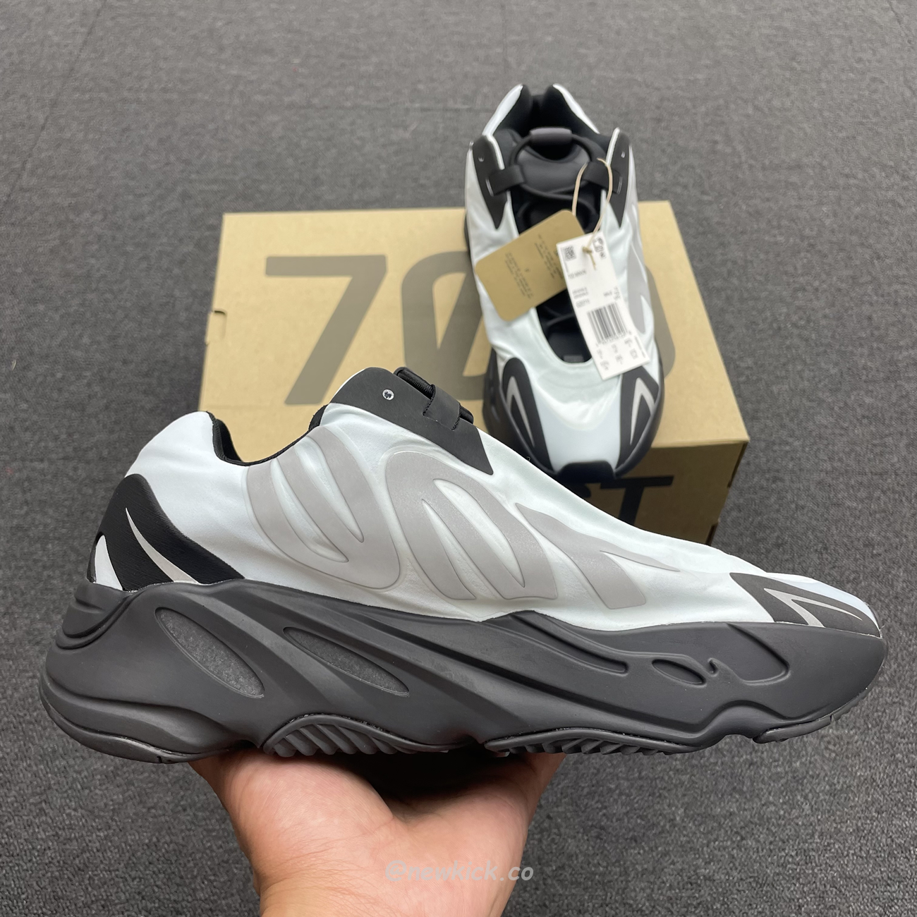 Adidas Yeezy Boost 700 Mnvn Blue Tint Gz0711 (6) - www.kitistry.com Adidas Yeezy Boost 700 Mnvn Blue Tint Gz0711 (6) - www.kitistry.com