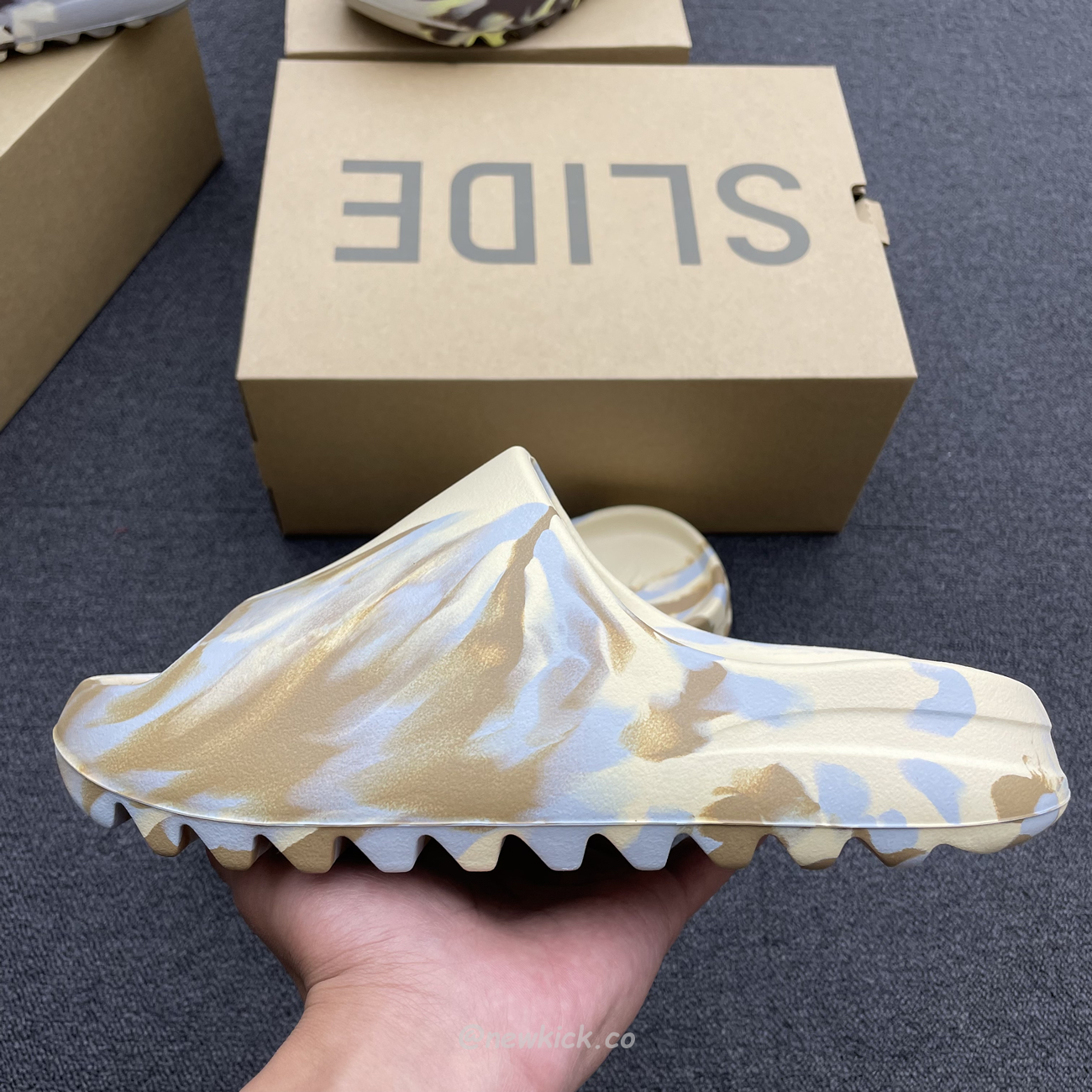 Adidas Yeezy X Kanye West Slide Bone (10) - www.kitistry.com