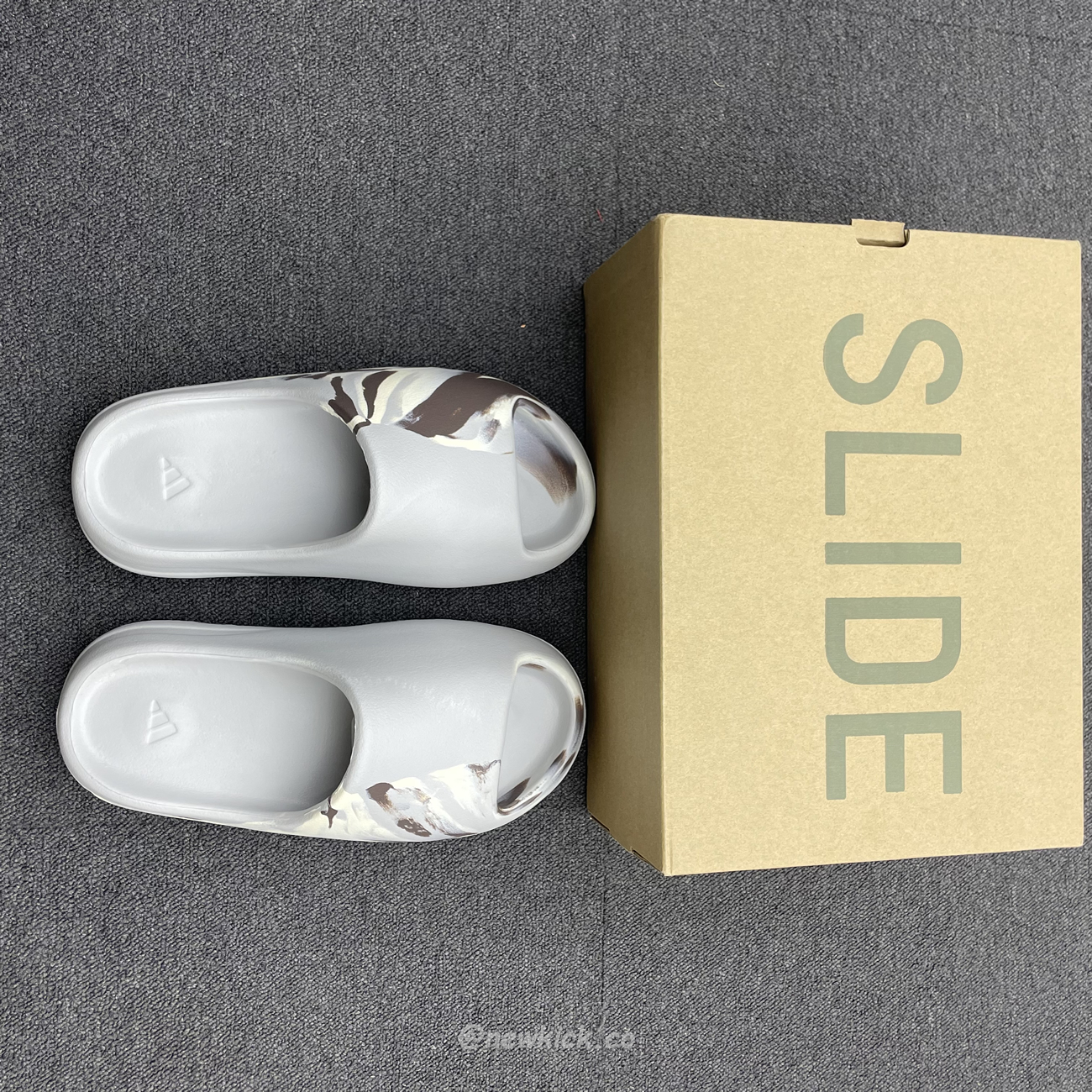 Adidas Yeezy X Kanye West Slide Bone (17) - www.kitistry.com
