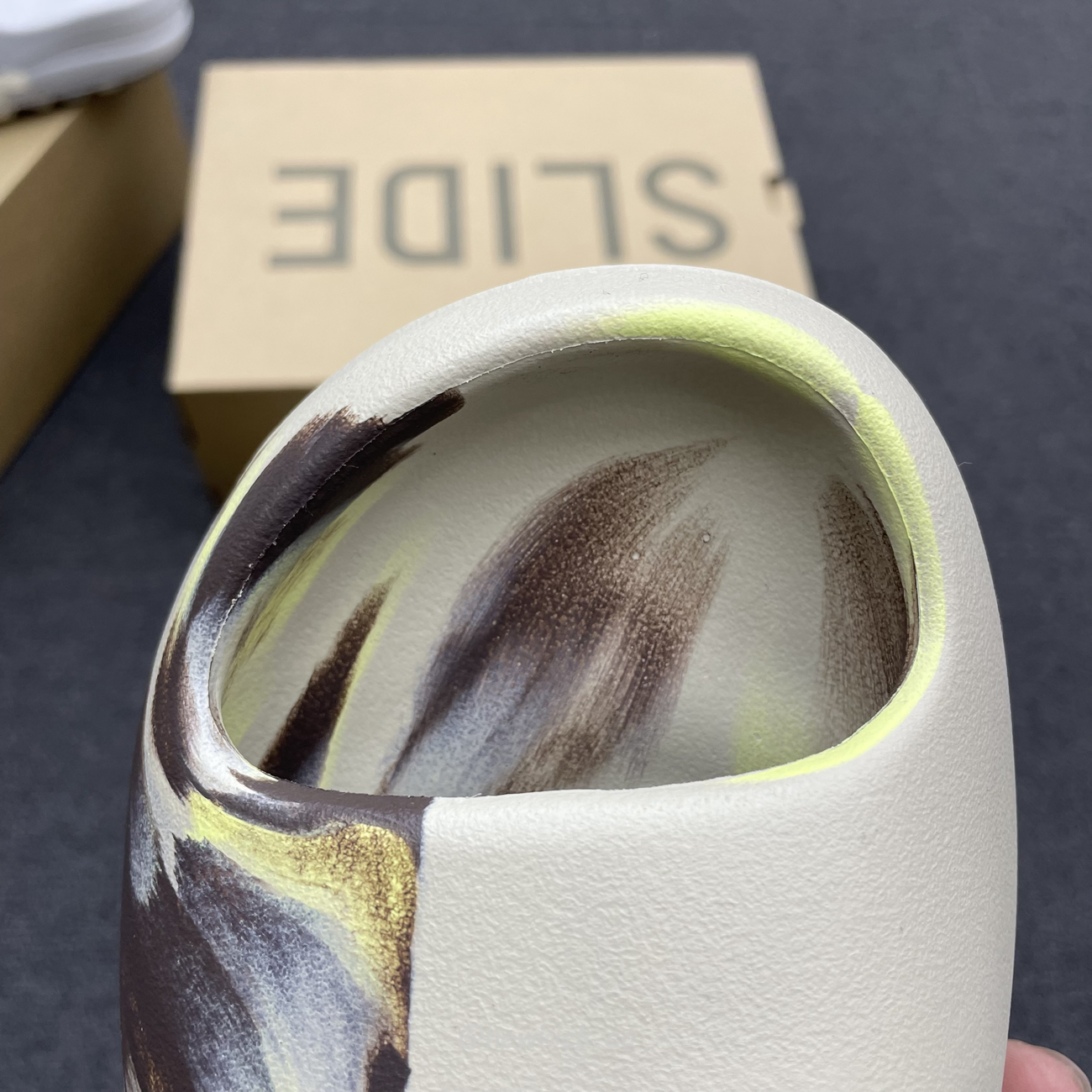 Adidas Yeezy X Kanye West Slide Bone (18) - www.kitistry.com