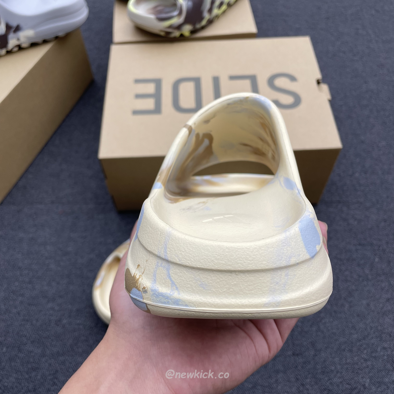 Adidas Yeezy X Kanye West Slide Bone (21) - www.kitistry.com
