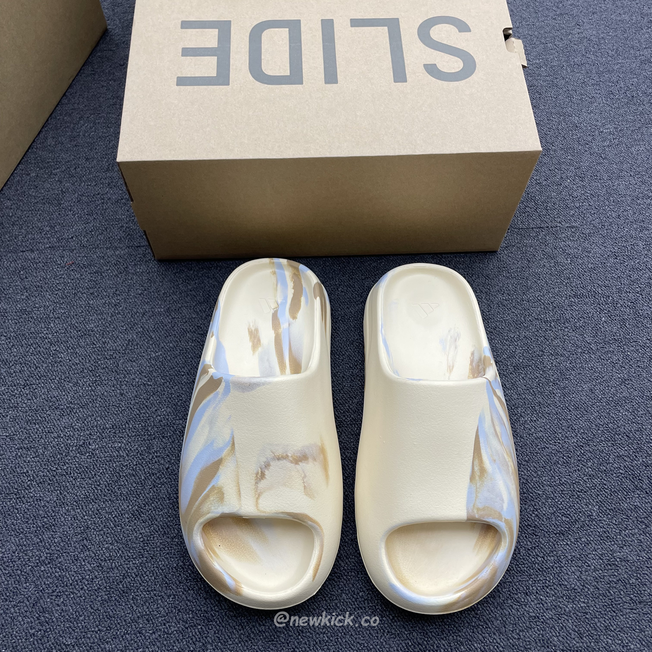 Adidas Yeezy X Kanye West Slide Bone (23) - www.kitistry.com
