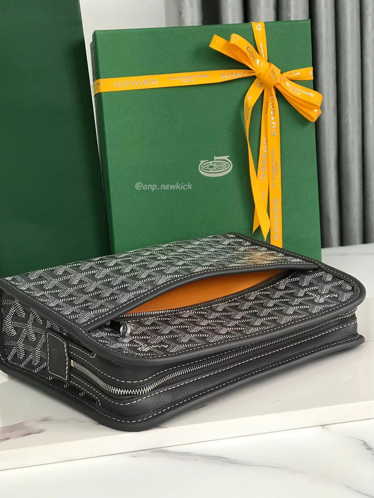 Goyard Jouvence Toiletry Bag Mm Green Black White Blue Purple Red Yellow (13) - www.kitistry.com Goyard Jouvence Toiletry Bag Mm Green Black White Blue Purple Red Yellow (13) - www.kitistry.com