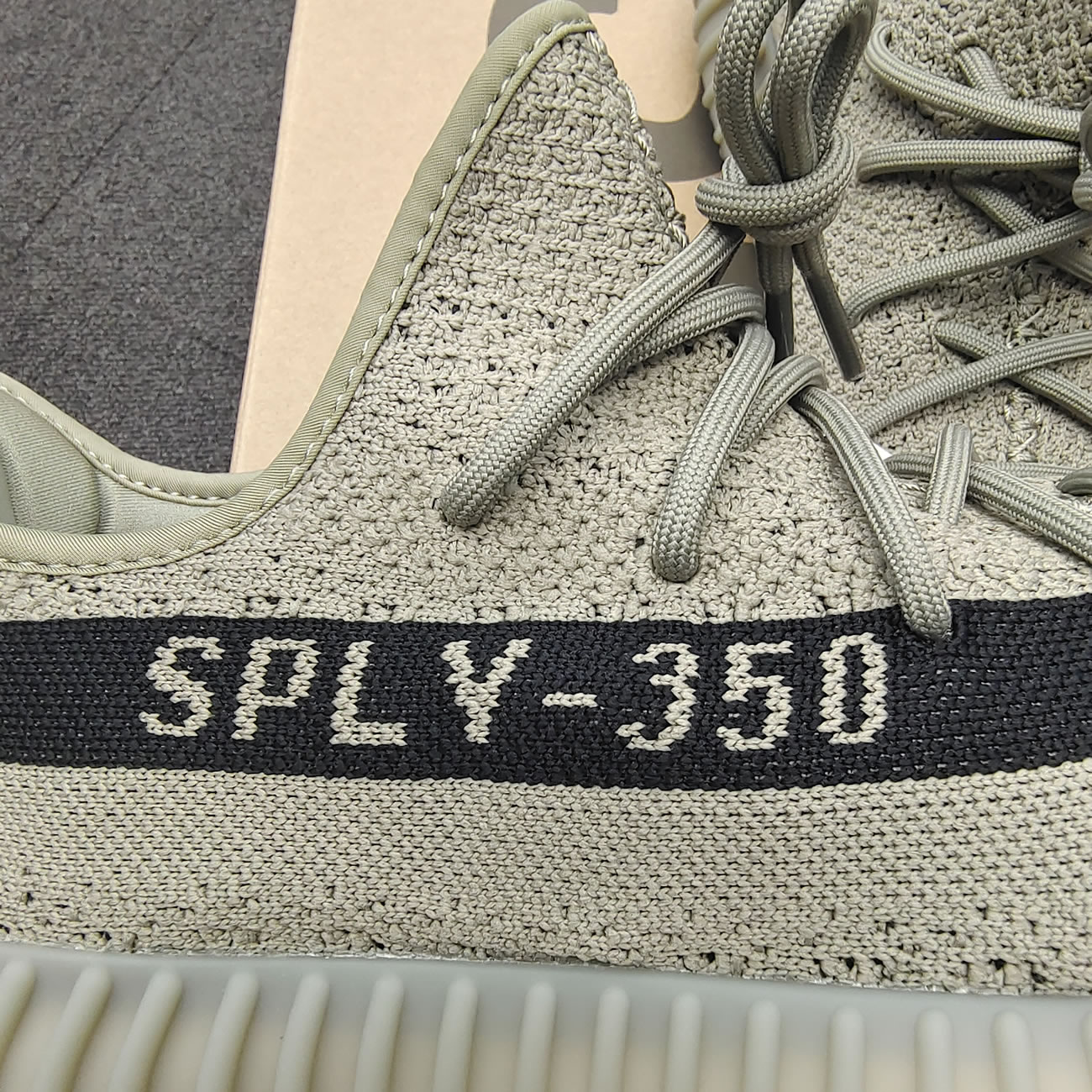 Adidas Yeezy Boost 350 V2 Granite Hq2059 (7) - www.kitistry.com Adidas Yeezy Boost 350 V2 Granite Hq2059 (7) - www.kitistry.com