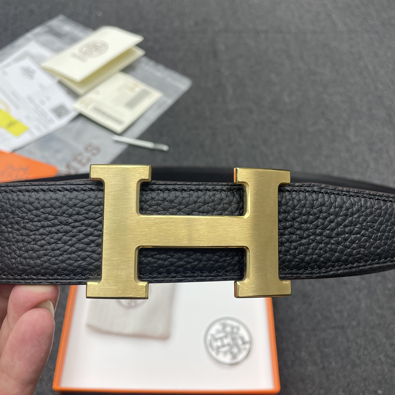 Hermes Full Grain Reversible Belt Leather Black (8) - www.kitistry.com Hermes Full Grain Reversible Belt Leather Black (8) - www.kitistry.com
