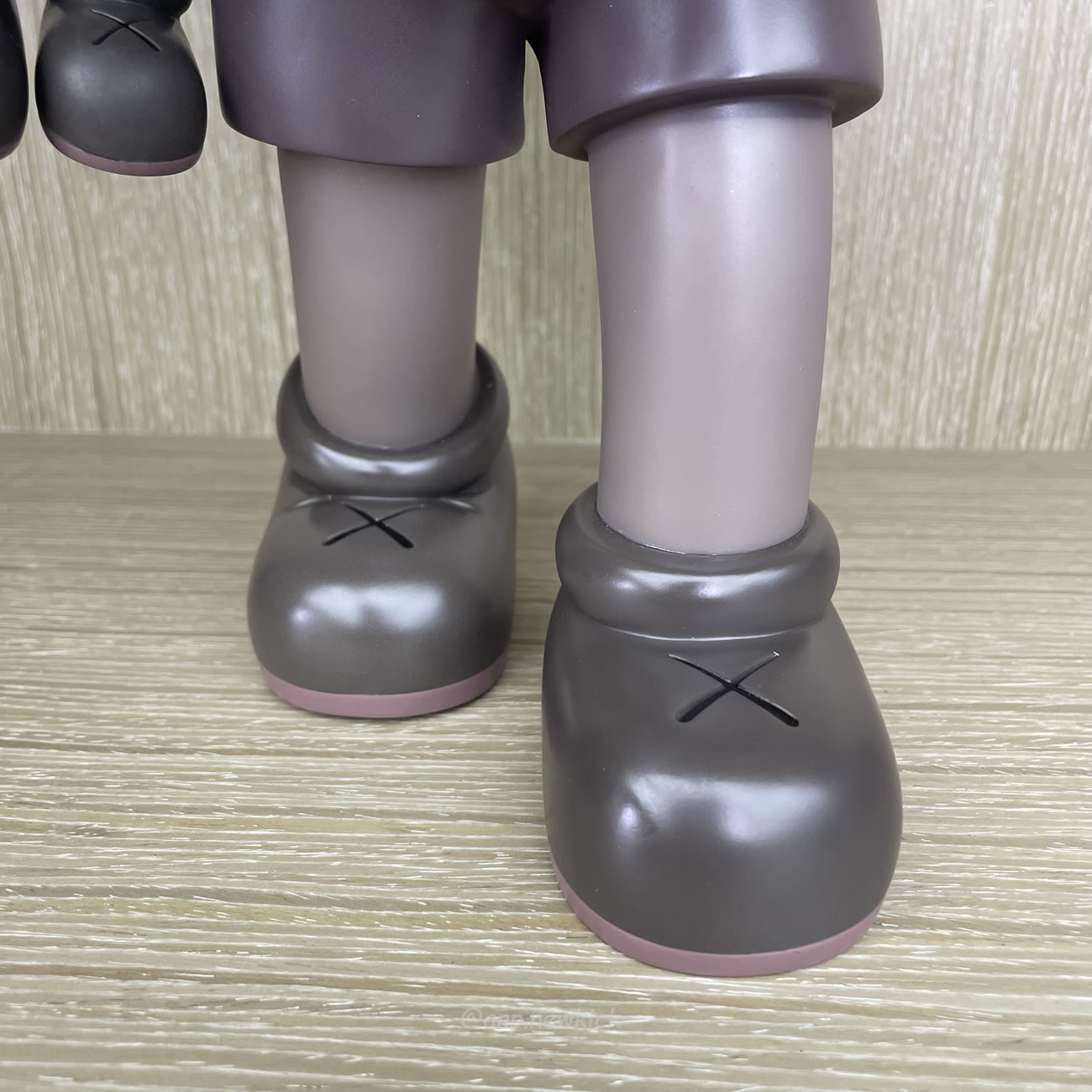 Kaws Clean Slate Figure (3) - www.kitistry.com Kaws Clean Slate Figure (3) - www.kitistry.com