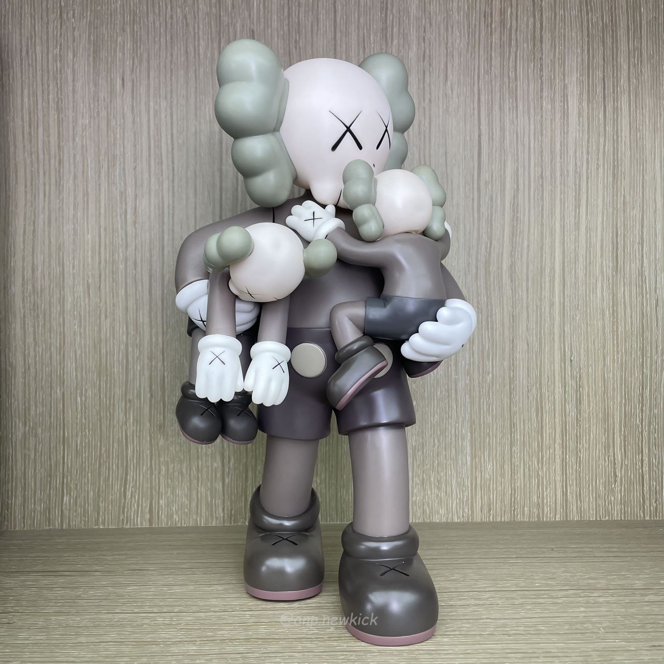 Kaws Clean Slate Figure (4) - www.kitistry.com Kaws Clean Slate Figure (4) - www.kitistry.com