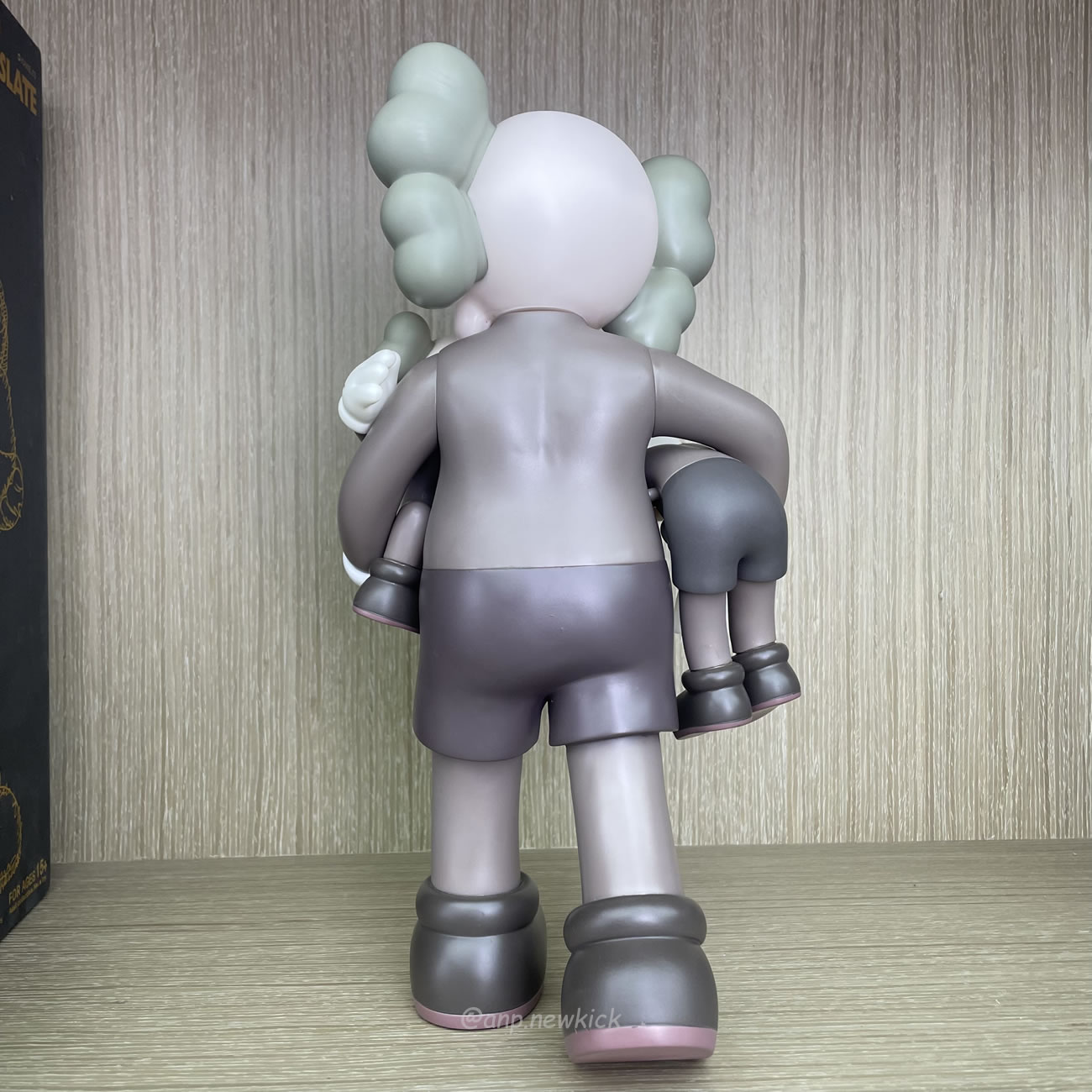 Kaws Clean Slate Figure (6) - www.kitistry.com Kaws Clean Slate Figure (6) - www.kitistry.com