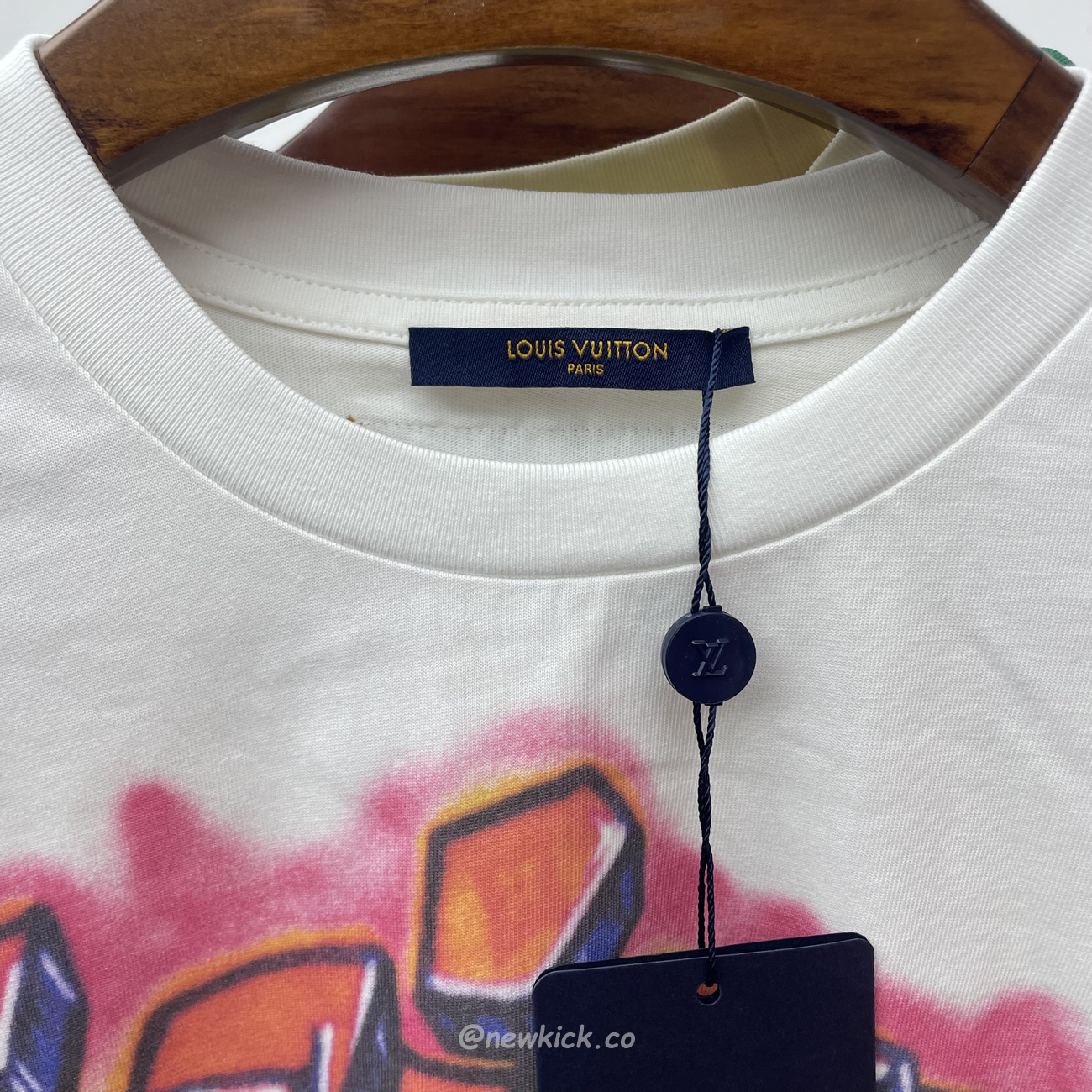 Louis Vuitton Graffiti T Shirt Milky White (8) - www.kitistry.com