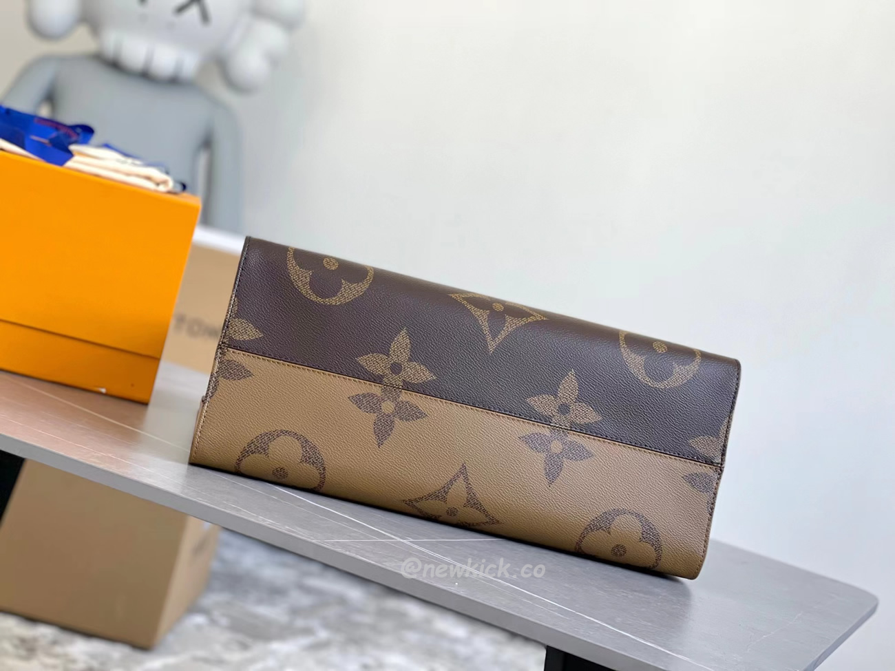 Louis Vuitton Onthego Cloth Tote Brown M45320 (13) - www.kitistry.com