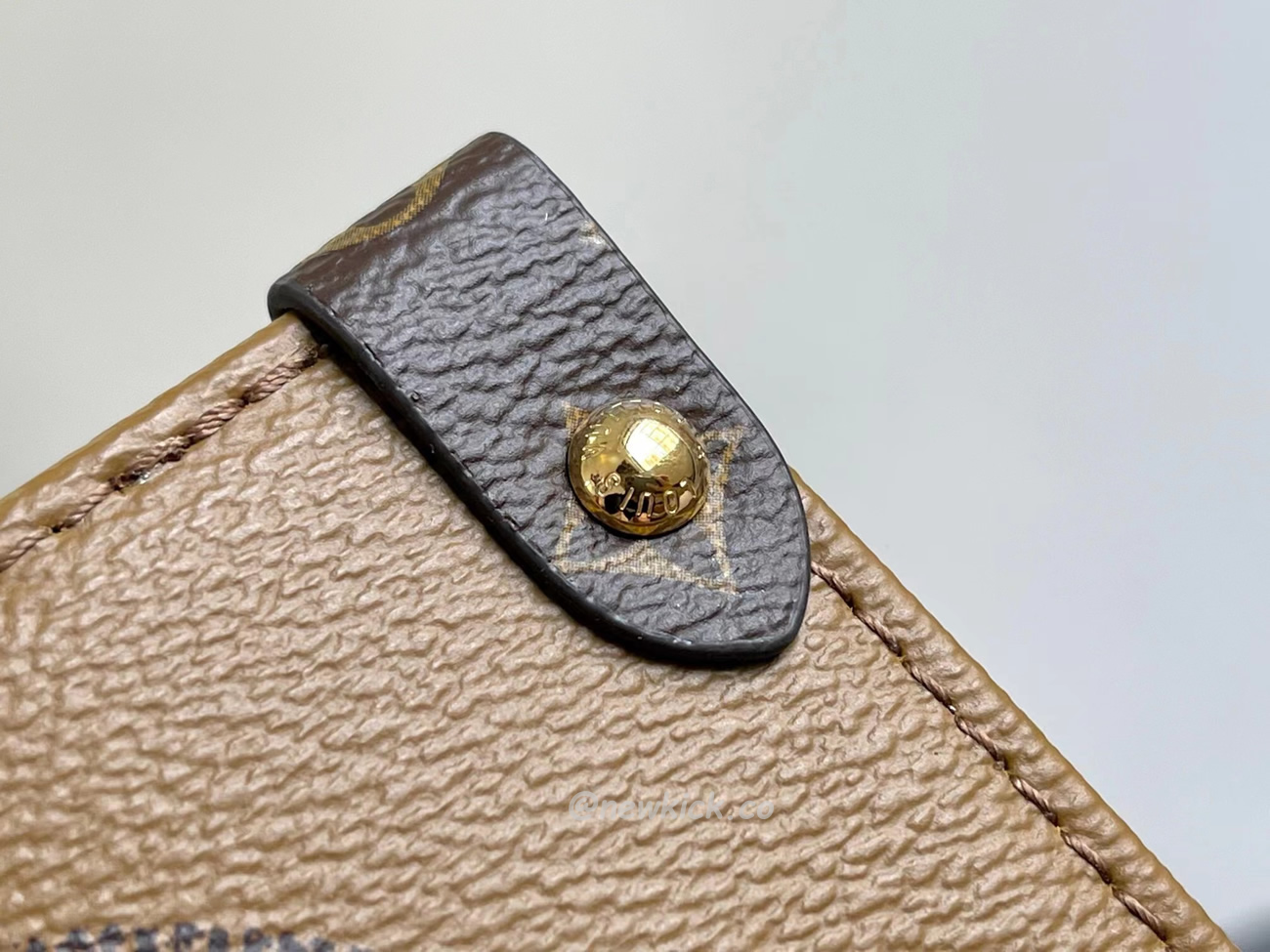 Louis Vuitton Onthego Cloth Tote Brown M45320 (8) - www.kitistry.com